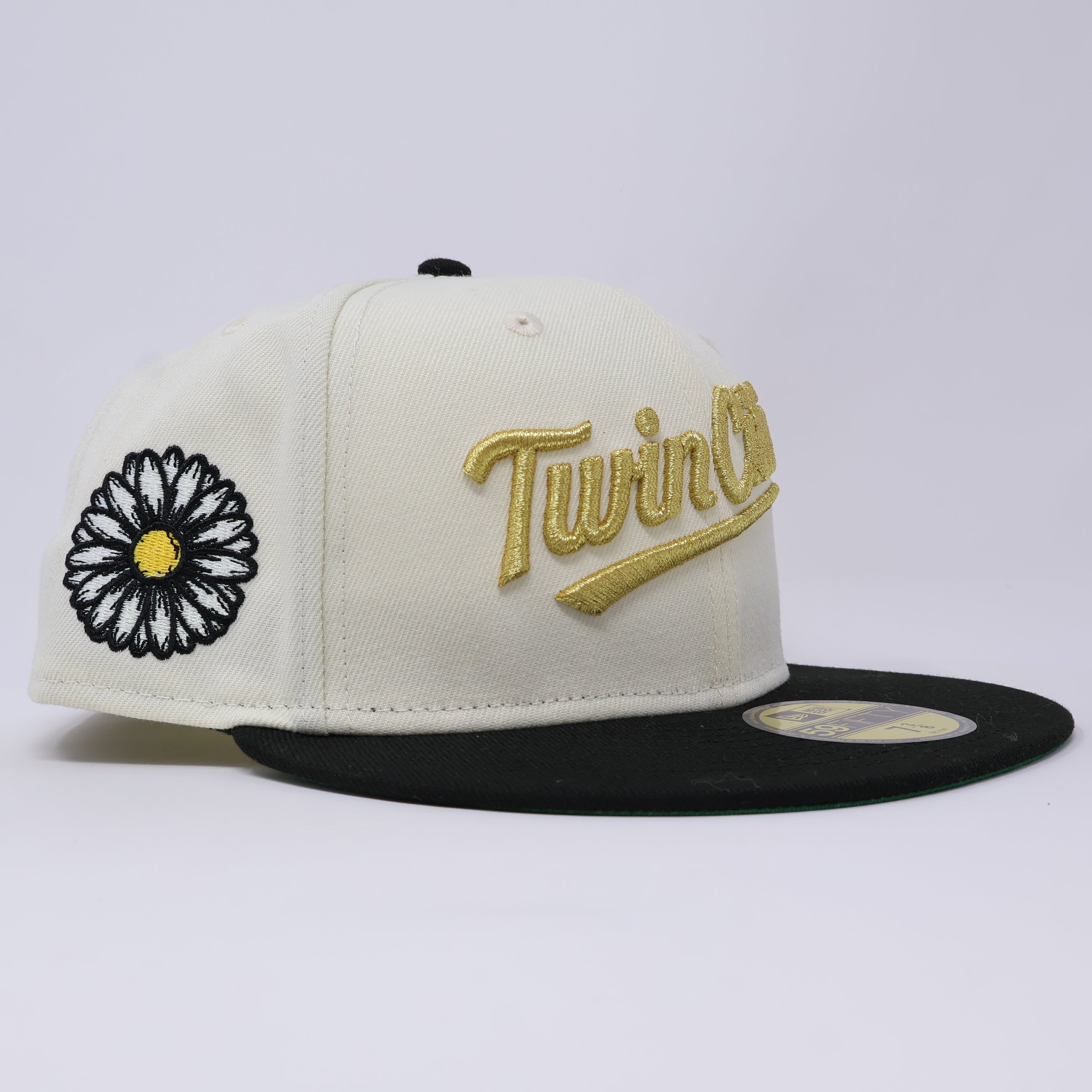 NWT 3/8 Chrome Minnesota Twins Daisy Patch 59fifty New Era Fitted Hat Cap