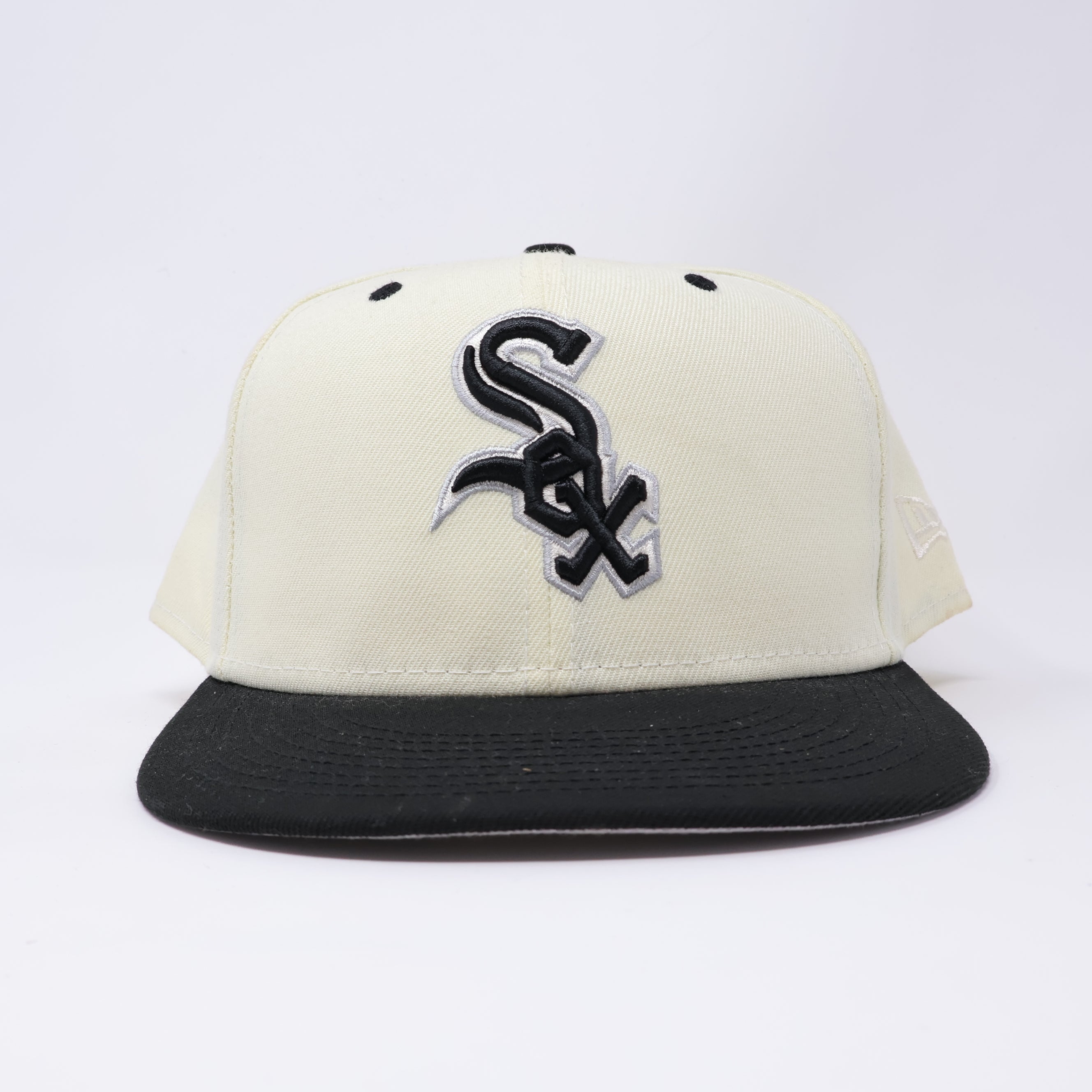 USED 8 Chrome Chicago White Sox Simple Clean Dope 59fifty New Era Fitted Hat Cap