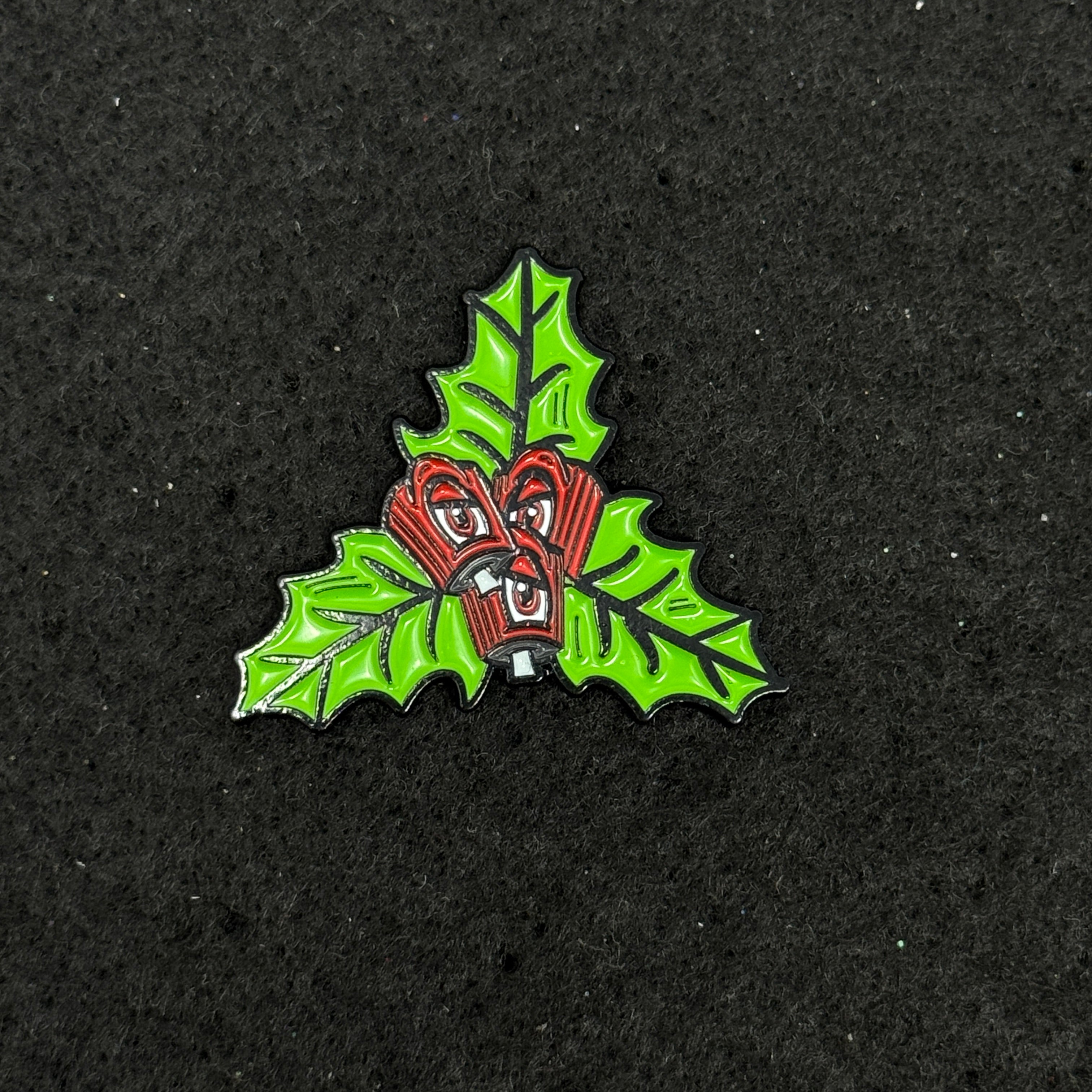 Umbrella Heights Green Wreath Christmas Graphic Pin