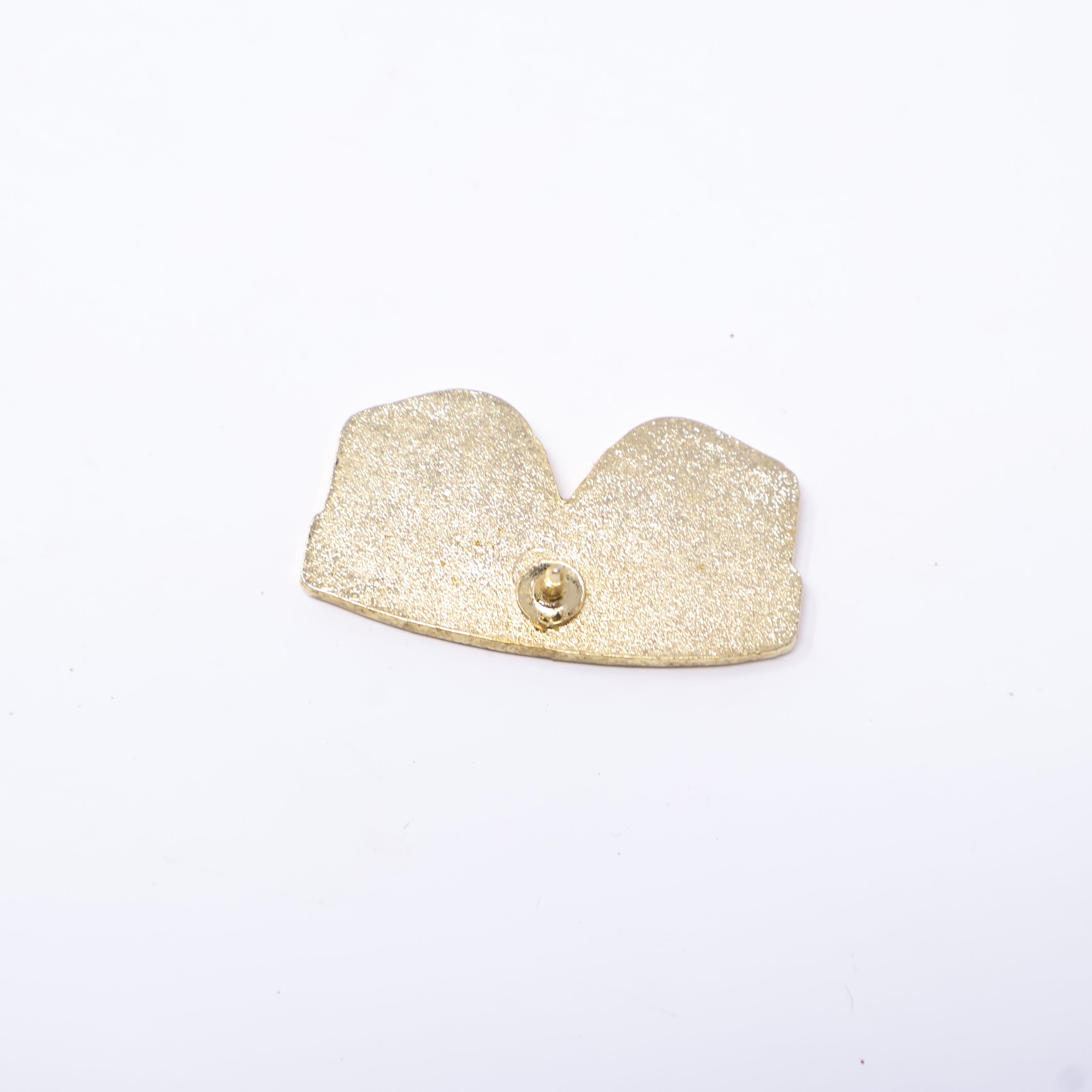 Conchis Gold Pating Rhinestones / Silver Glitter Sunglasses Visor Graphic Pin