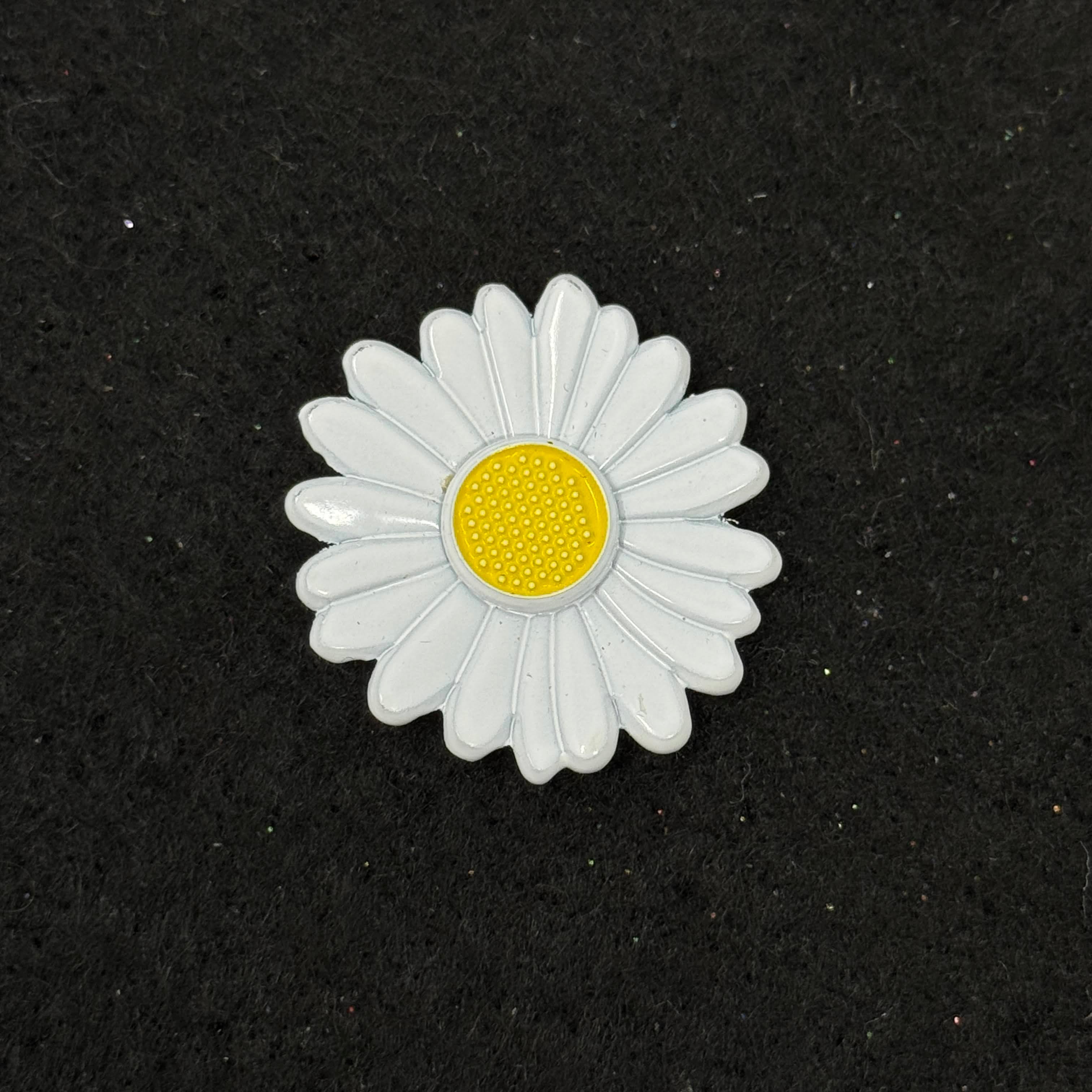 White Flower Spinner Graphic Pin