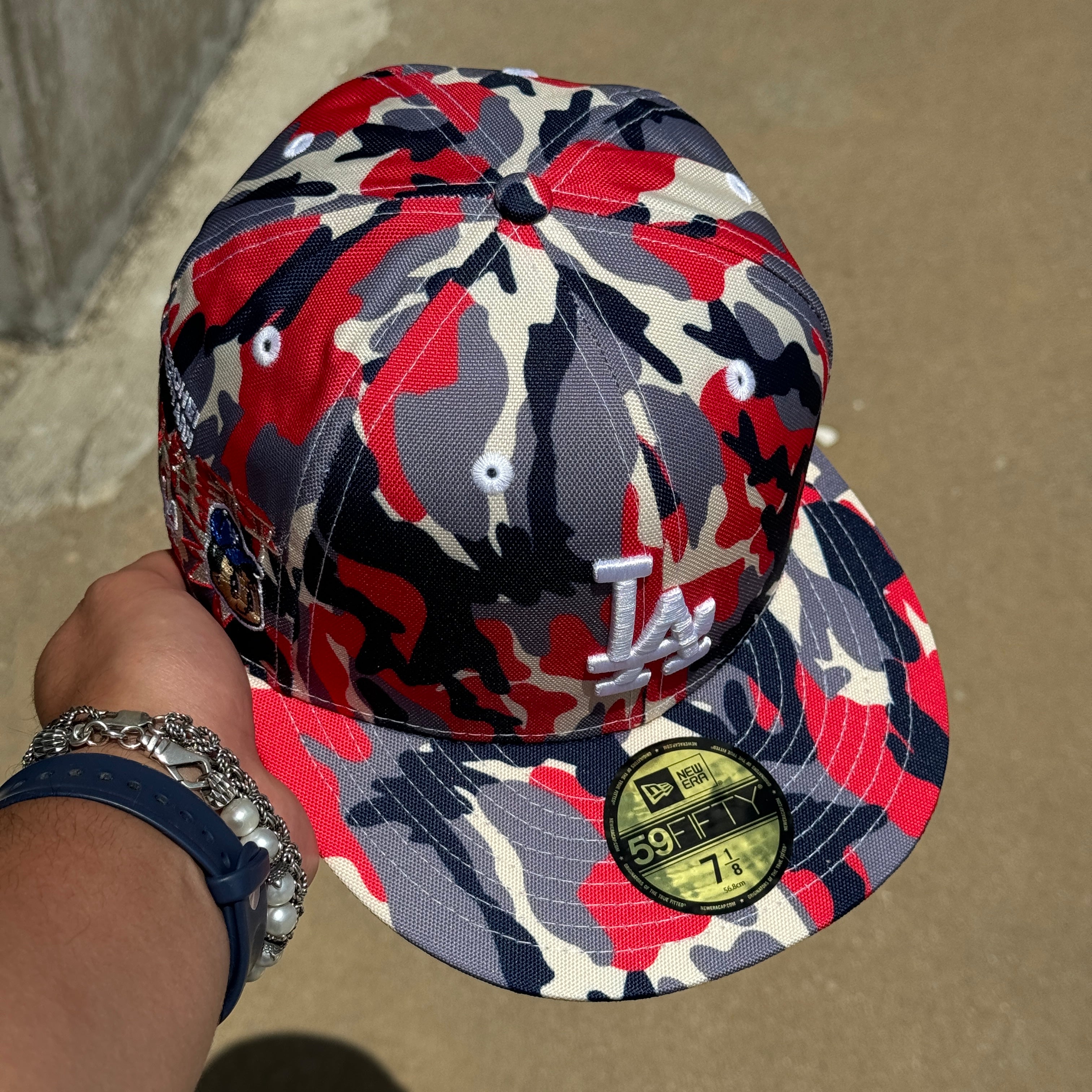 Red camo hat online