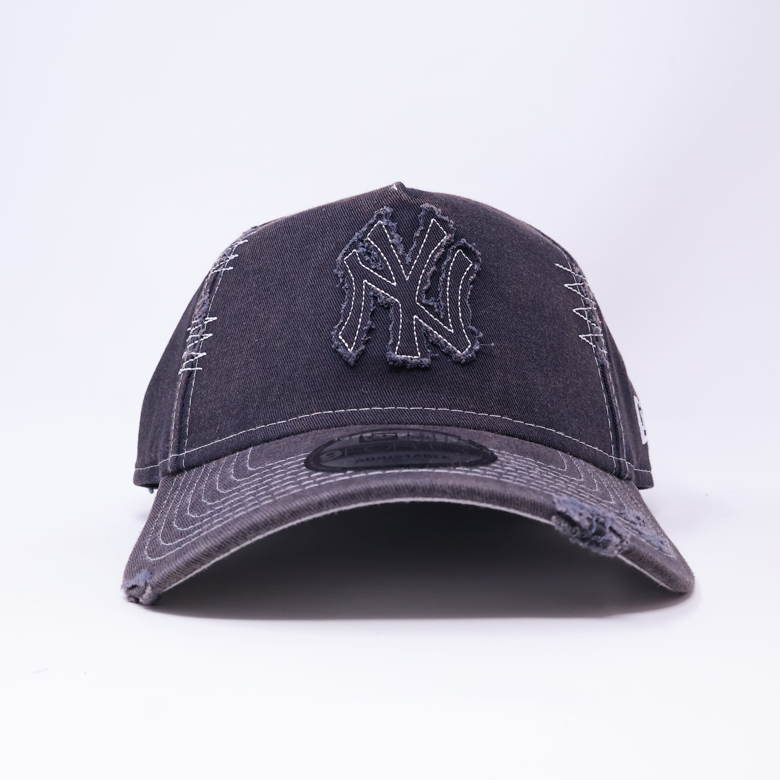 NWT Black New York Yankees Distressed 9Forty A-Frame New Era Adjustable Strapback Hat 5 Panel