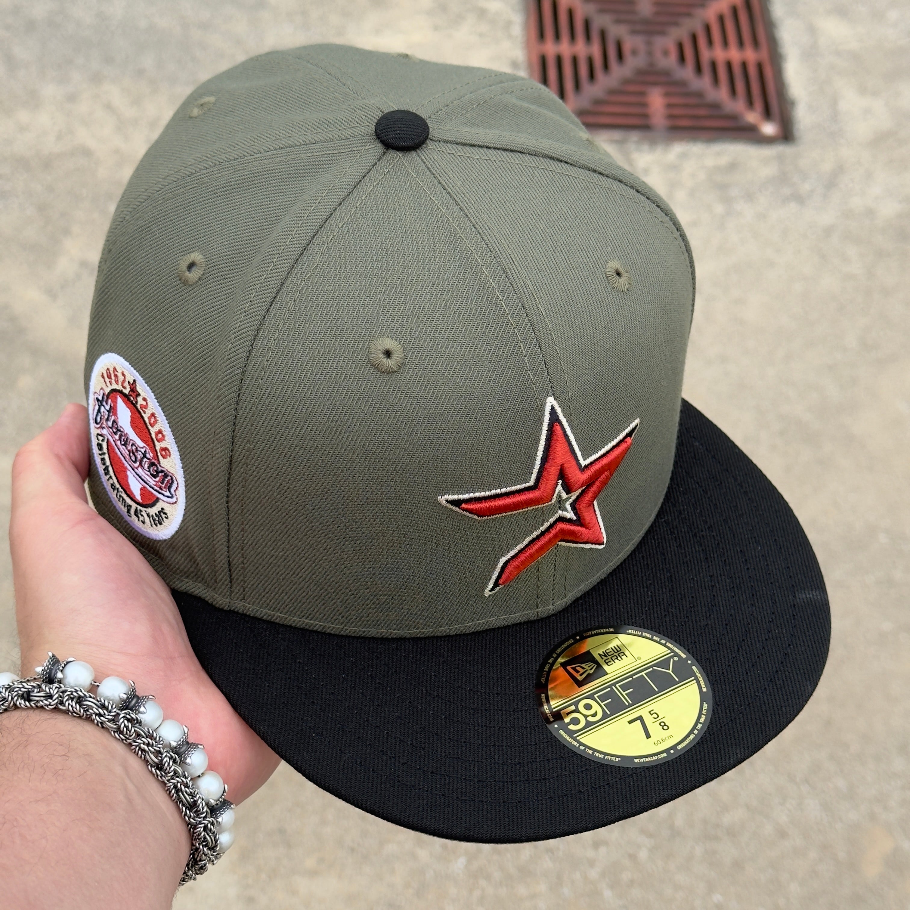 Buying Houston Astros new era hat 7 5/8 fitted