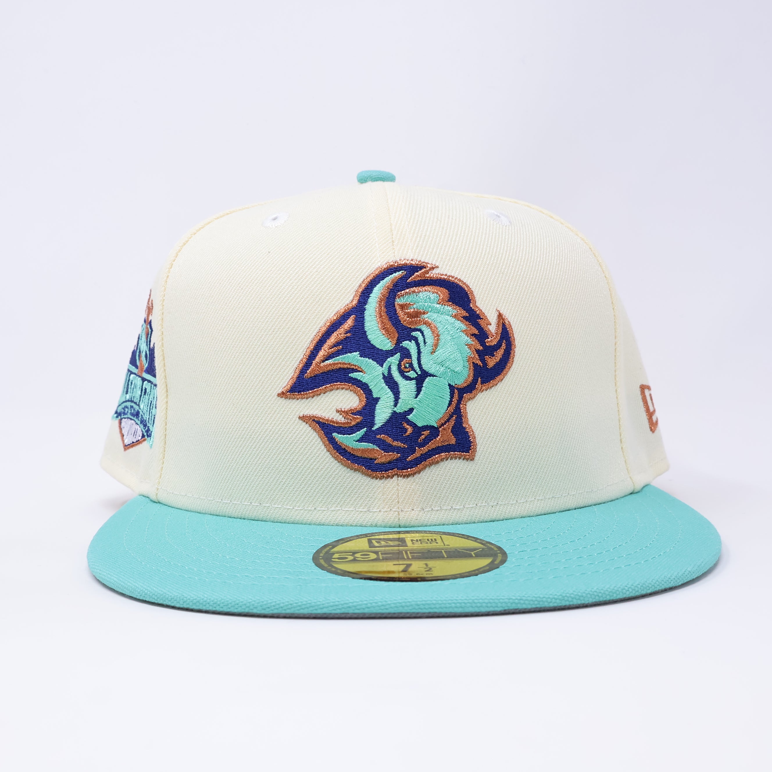 NWT 1/2 Chrome Buffalo Sabres NHL 59fifty New Era Fitted Hat Cap