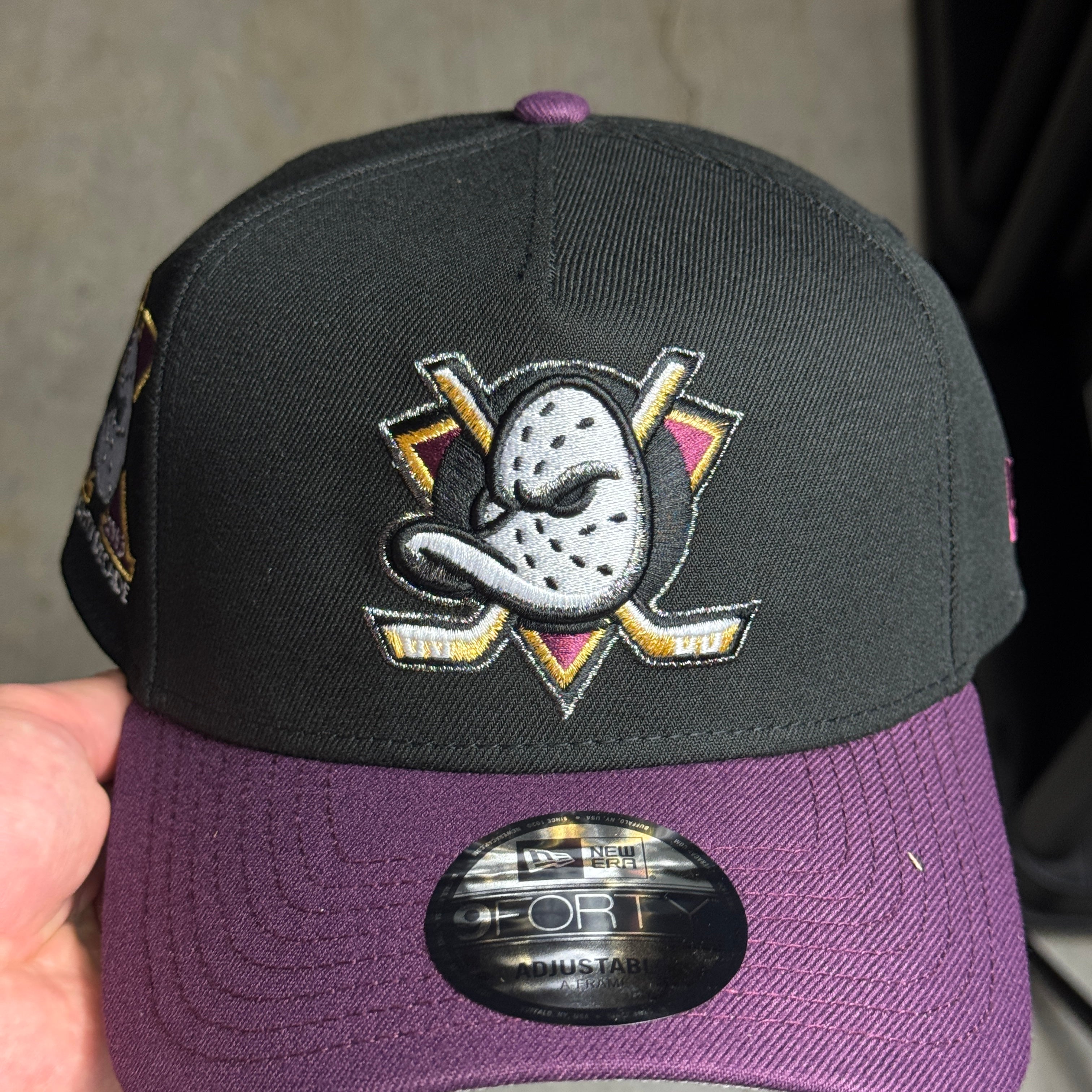 NWT Black Anaheim Ducks NHL 9Forty New Era Adjustable Snapback Hat 5 Panel