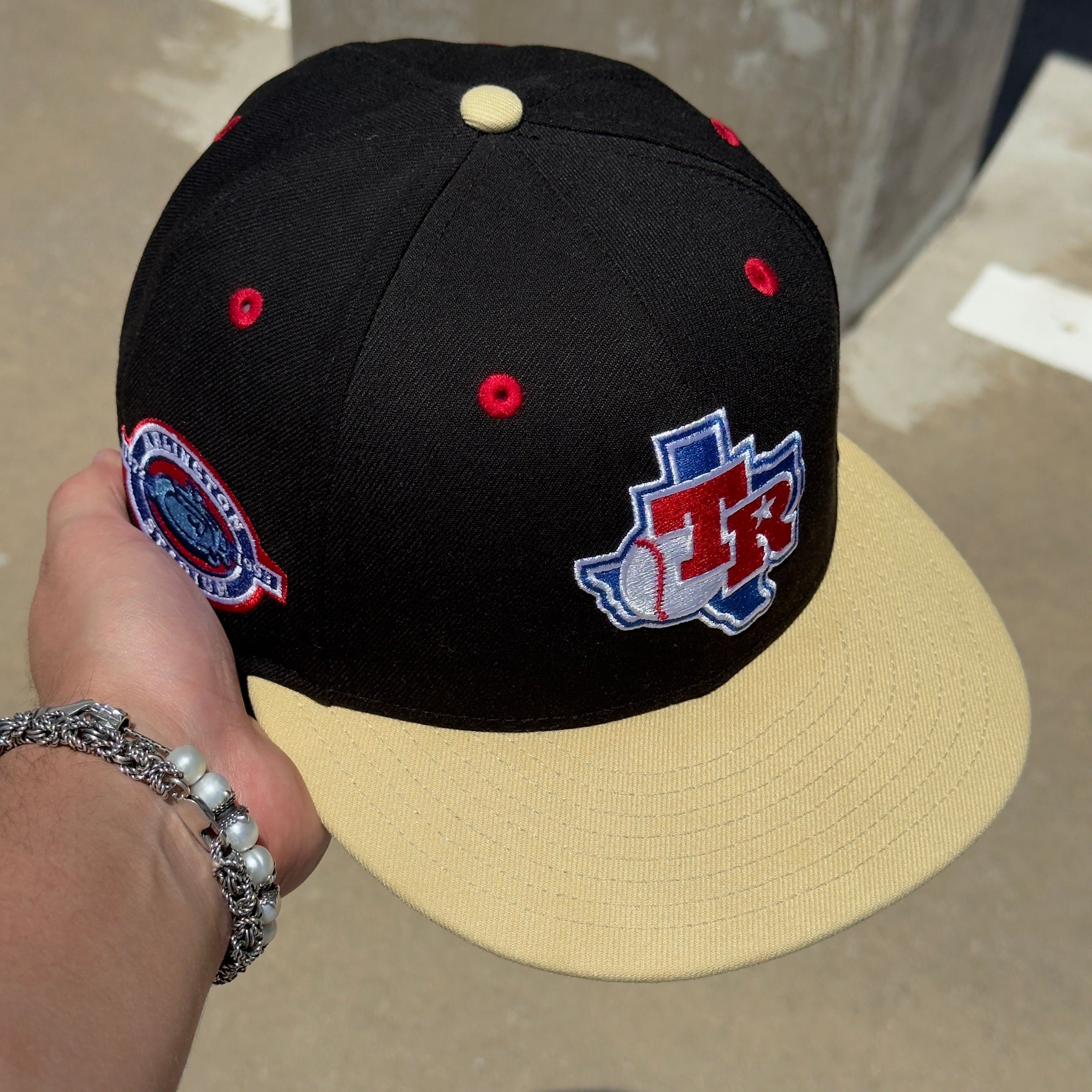 USED 1/2 Black Dallas Texas Rangers Arlington Stadium 59FIFTY New Era Fitted Hat Cap