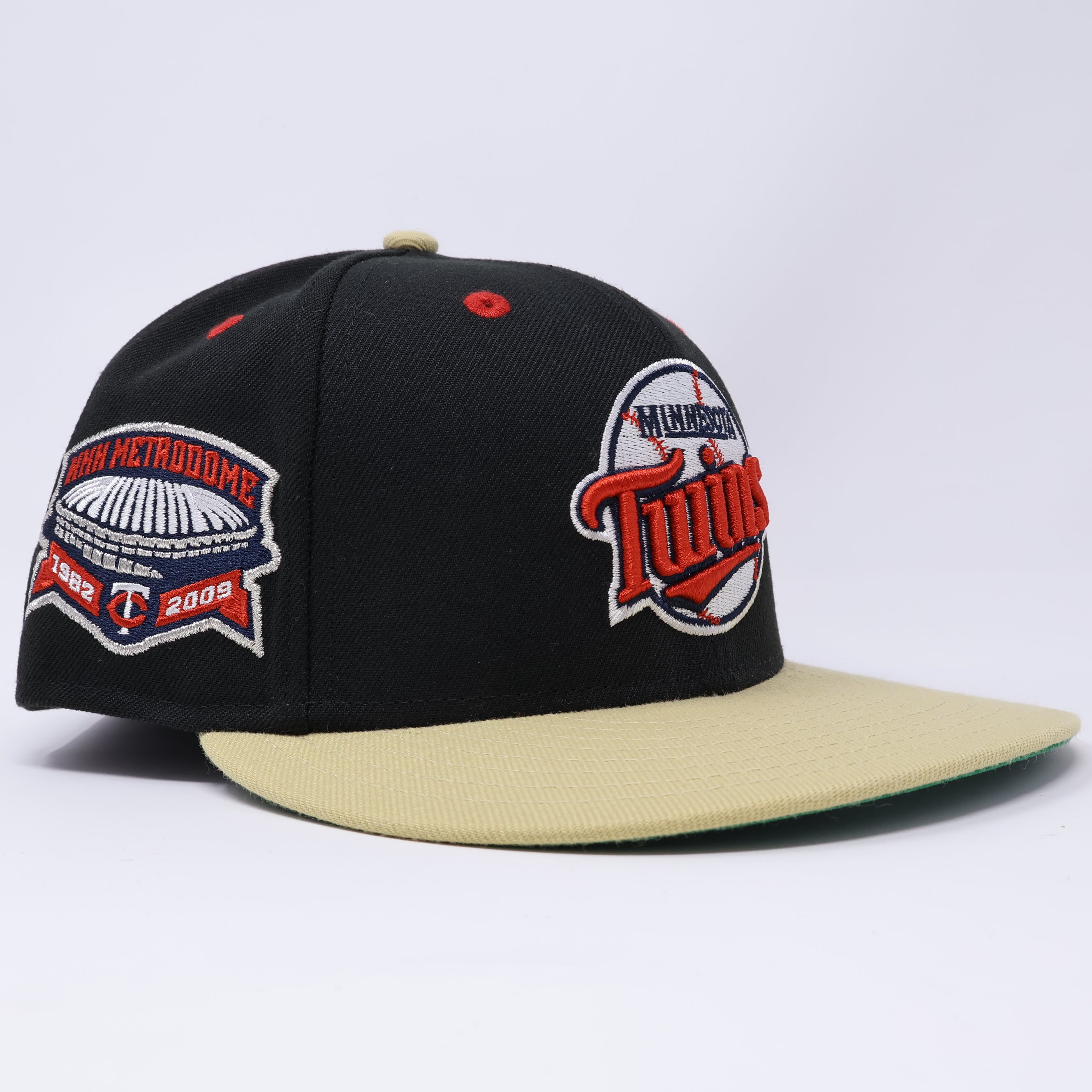 USED 1/8 Black Minnesota Twins HHH Metrodome 1982 59fifty New Era Fitted Hat Cap