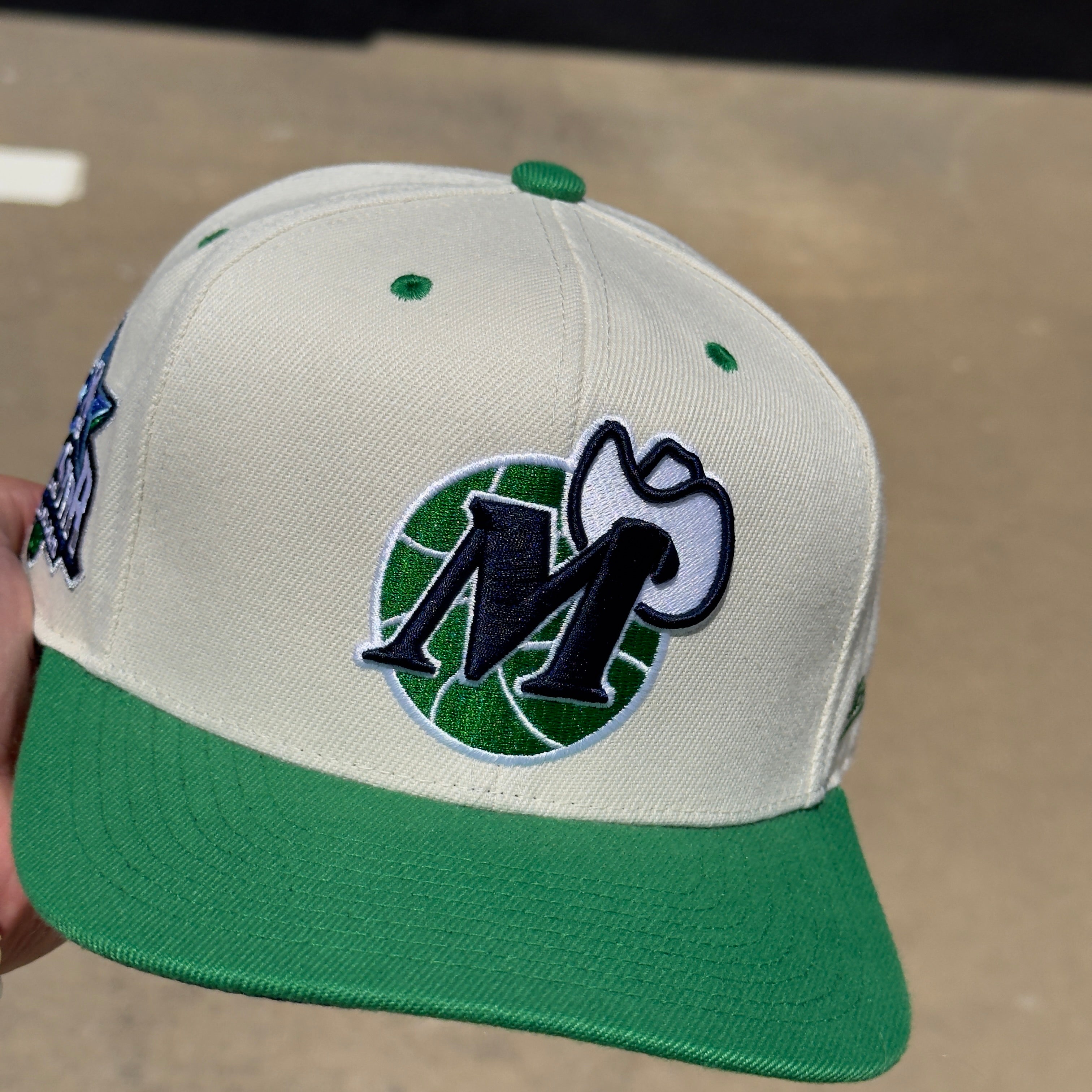 USED 3/8 Stone Mitchell and Ness Dallas Mavericks All Star Heart Nostalgia Fitted Hat