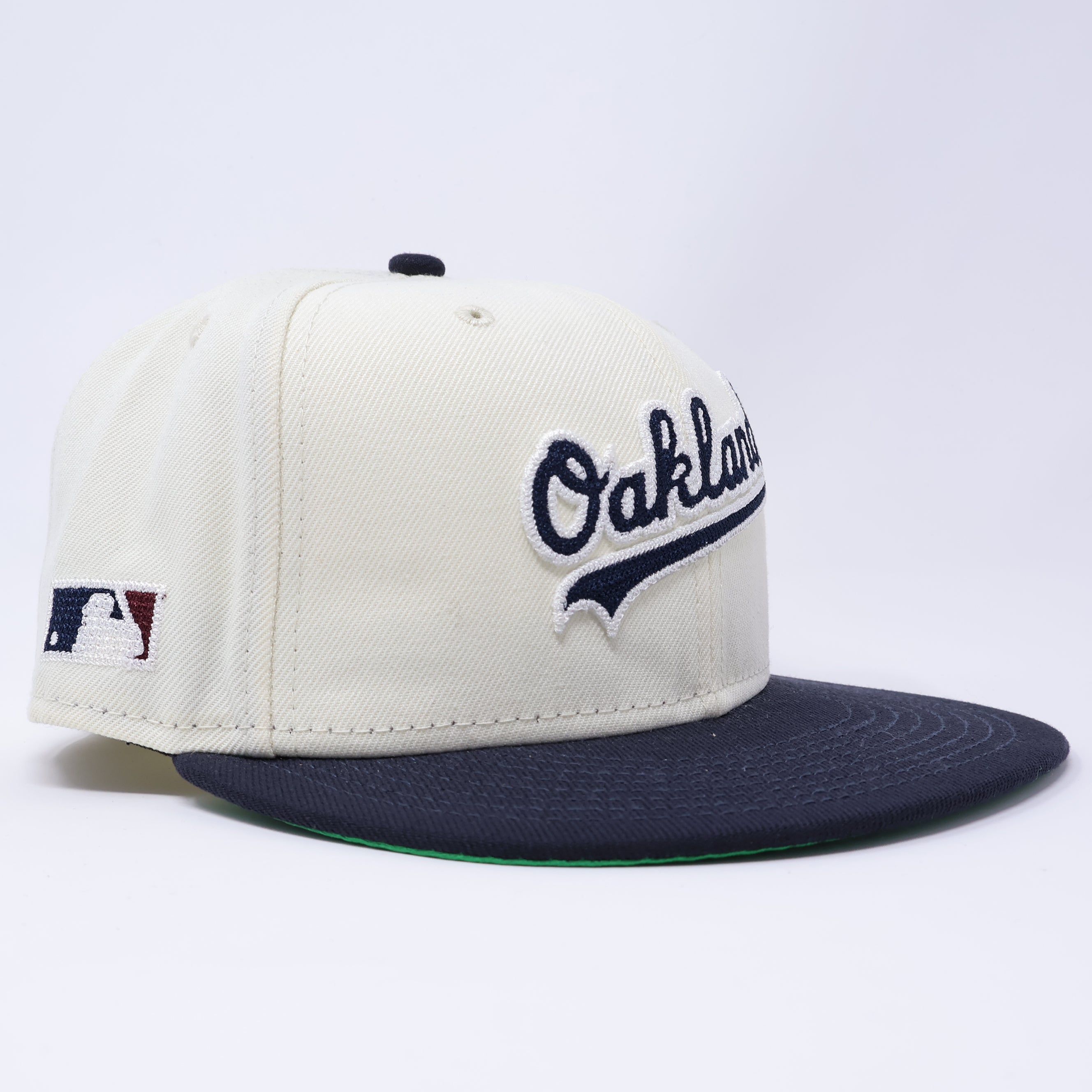 USED 1/8 Chrome Oakland Athletics Simple Clean MLB 59fifty New Era Fitted Hat Cap