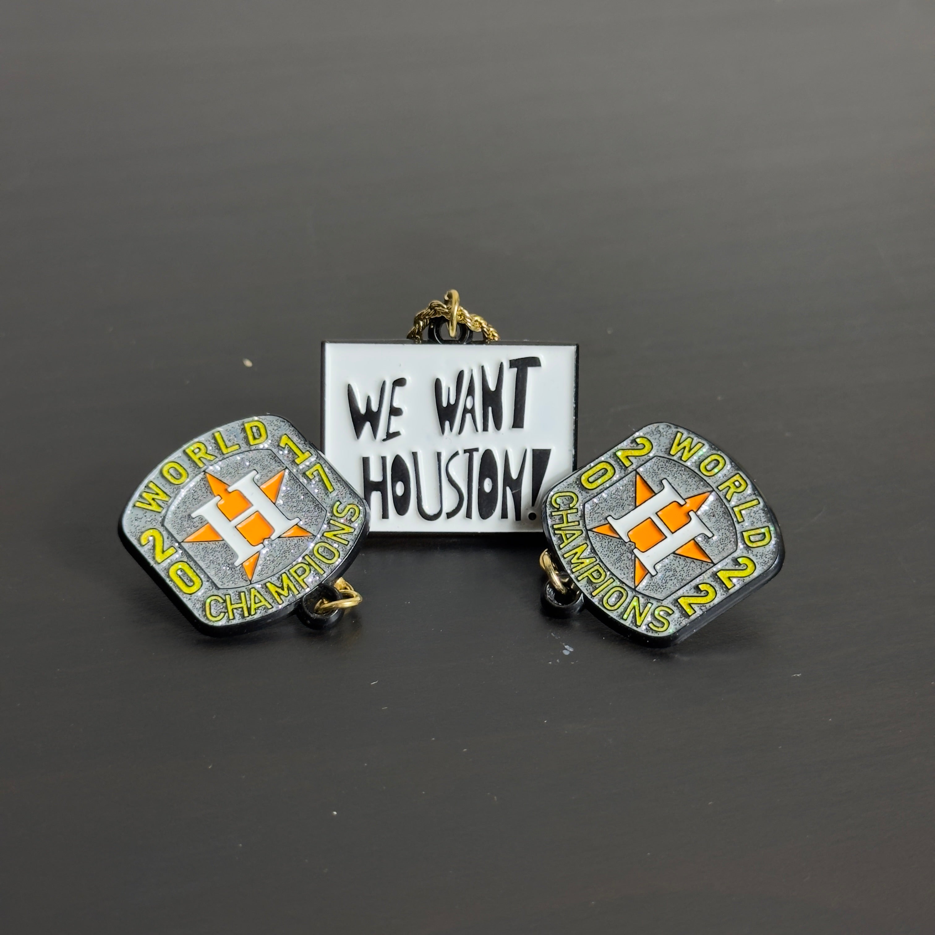 WE WANT HOUSTON! Chain Pin