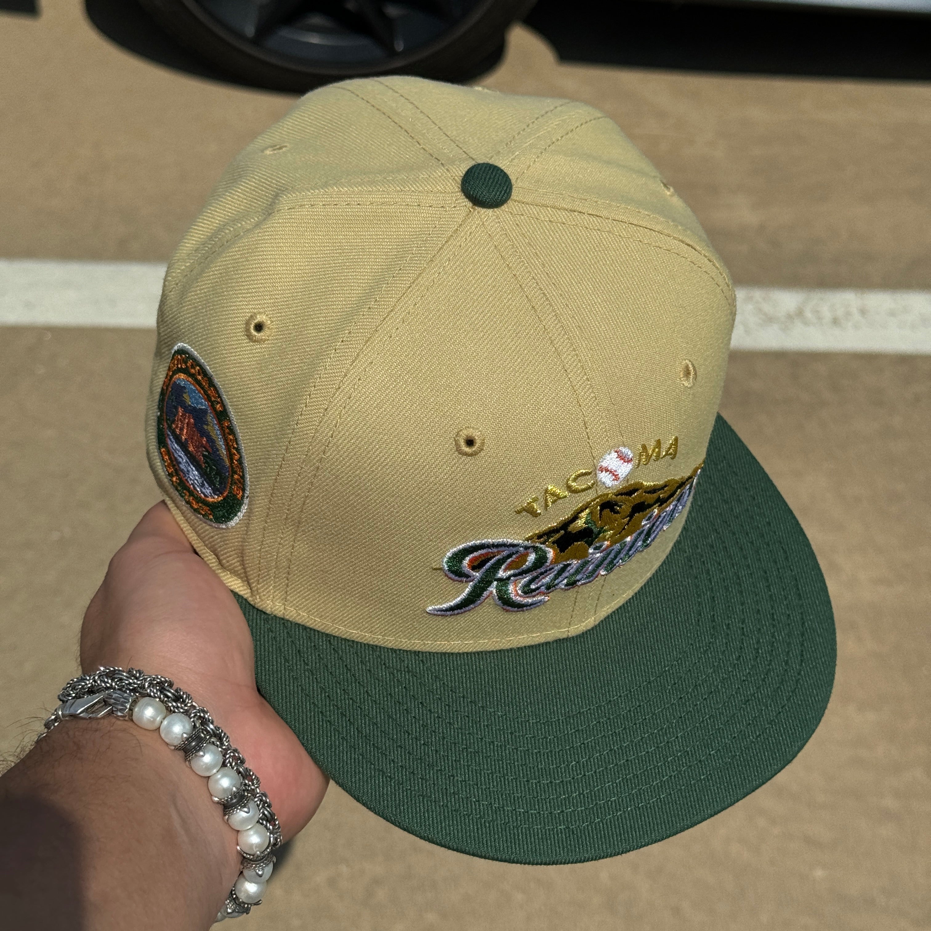 USED 1/8 Khaki Tacoma Rainiers Pacific West Coast 59fifty New Era Fitted Hat Cap