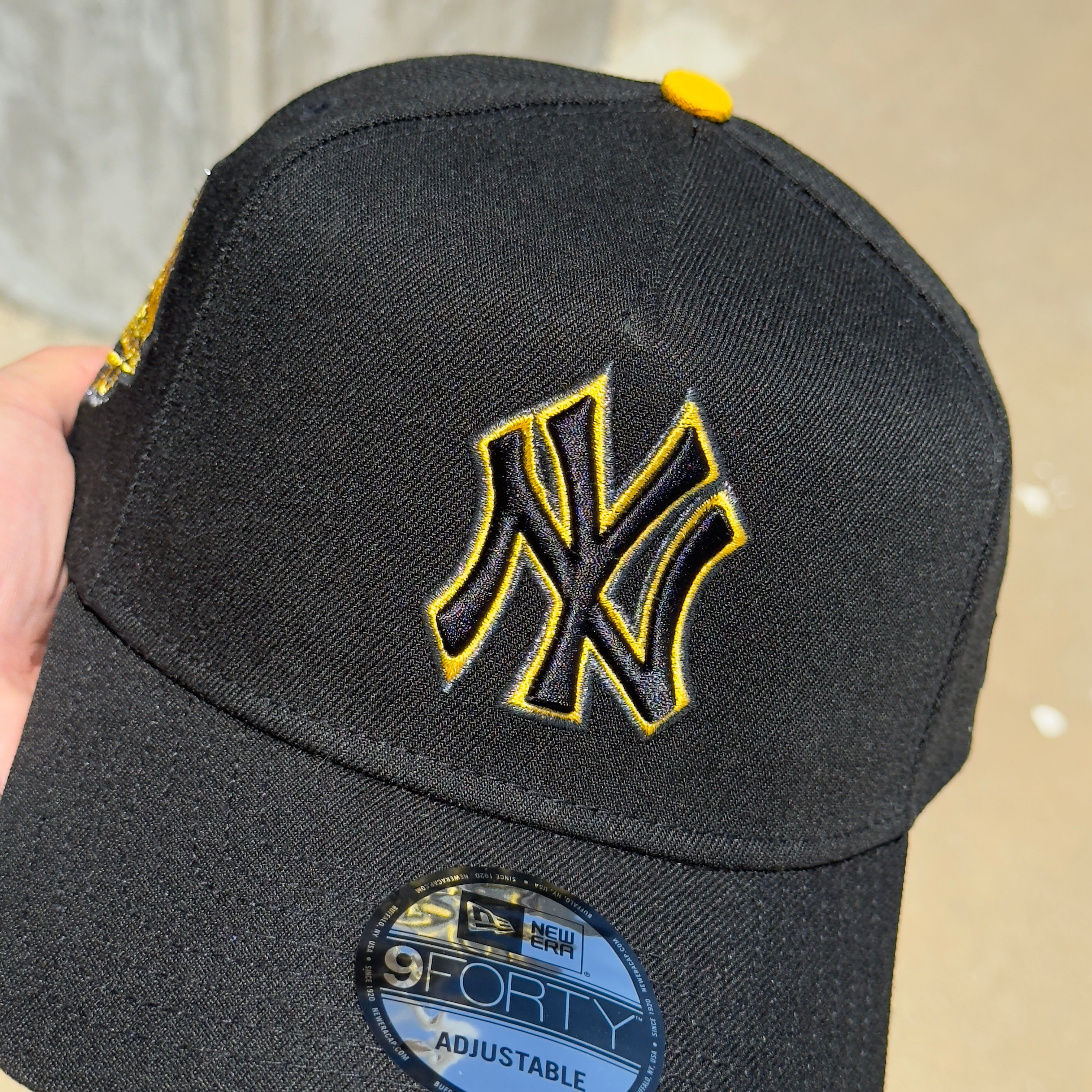 NEW Black New York Yankees 1999 World Series New Era 9Forty Adjustable One Size A-Frame