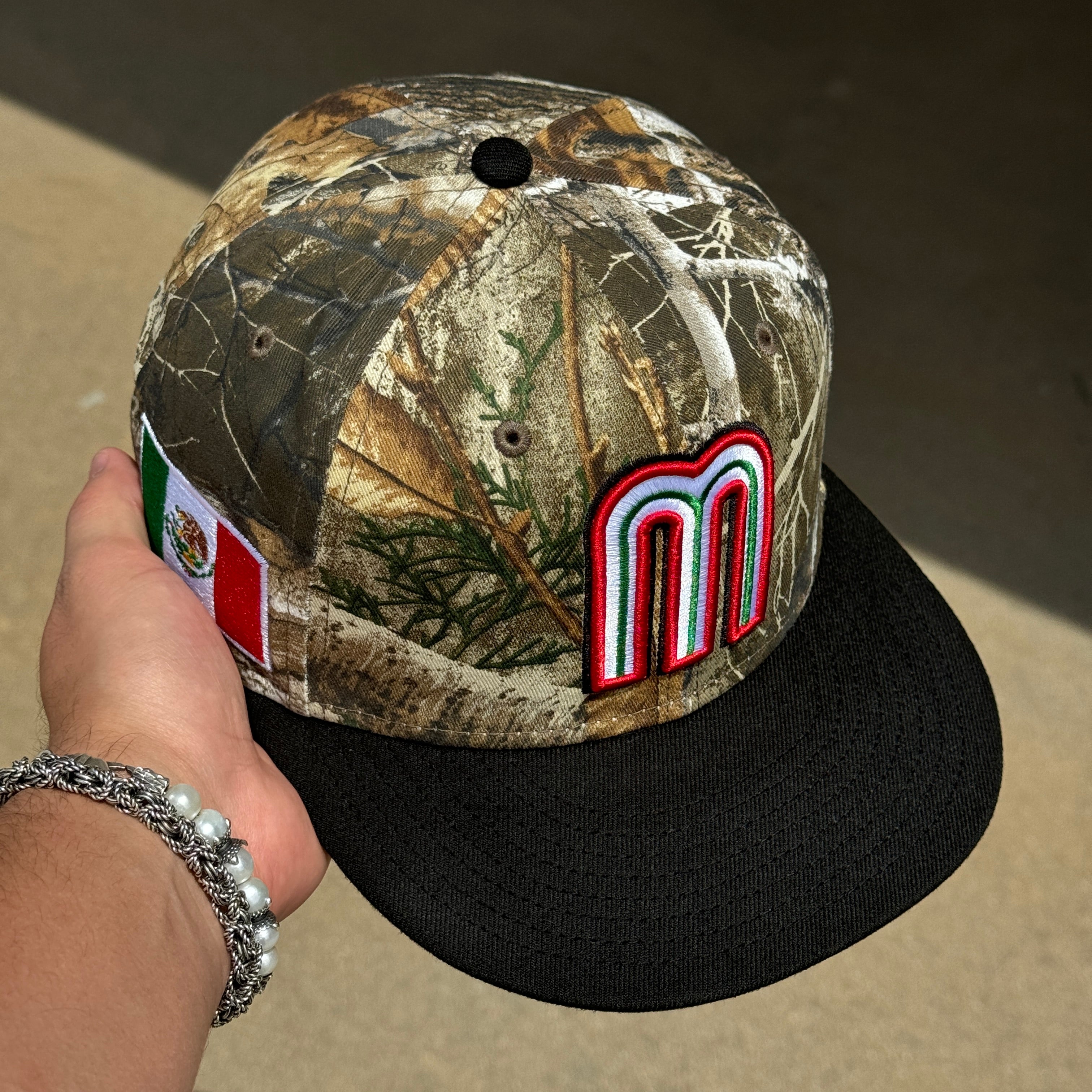 USED 1/2 Camo Realtree Mexican National Baseball WBC 59FIFTY New Era Fitted Hat