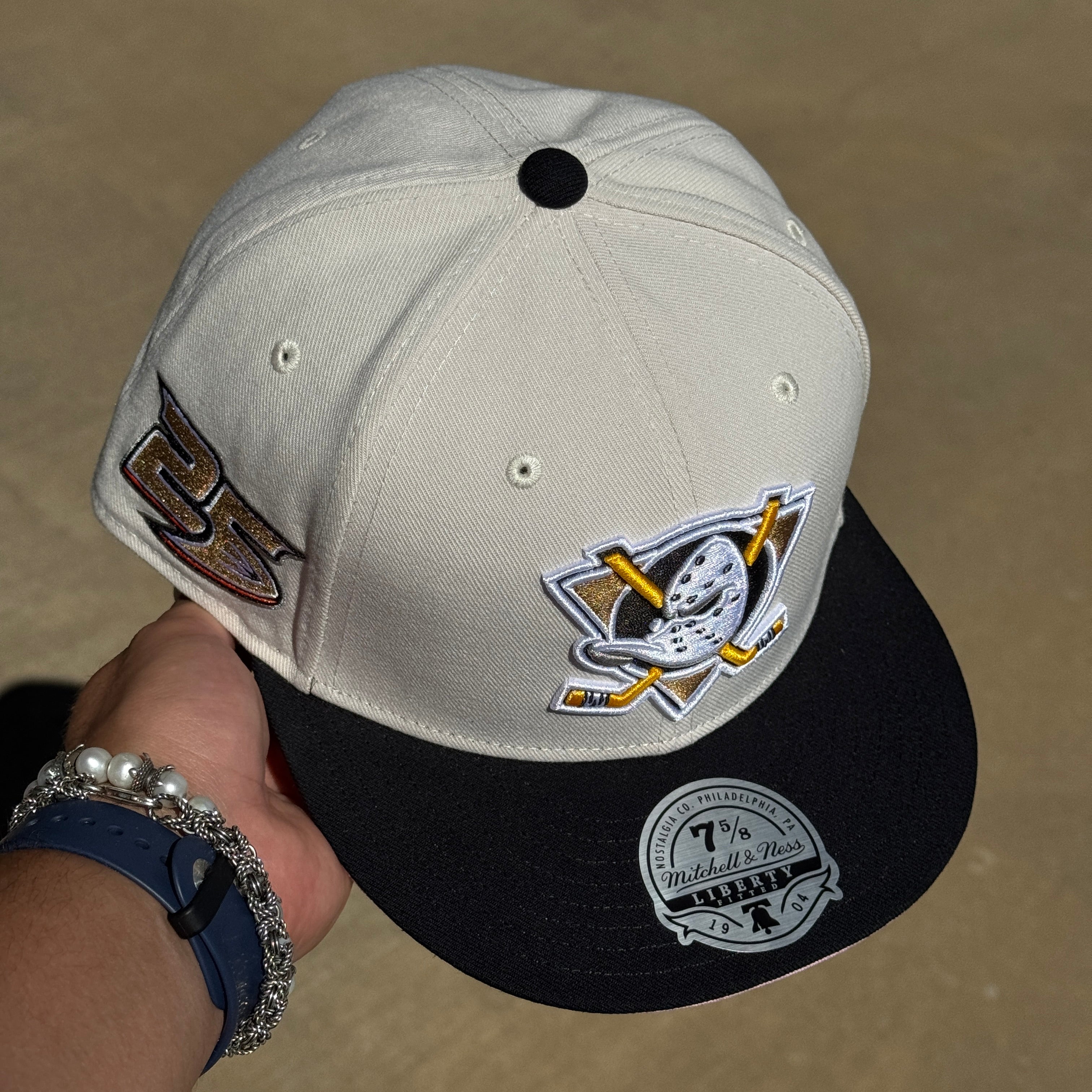 NWT 5/8 Stone Anaheim Ducks 25th Anniversary Mitchell & Ness Liberty Fitted