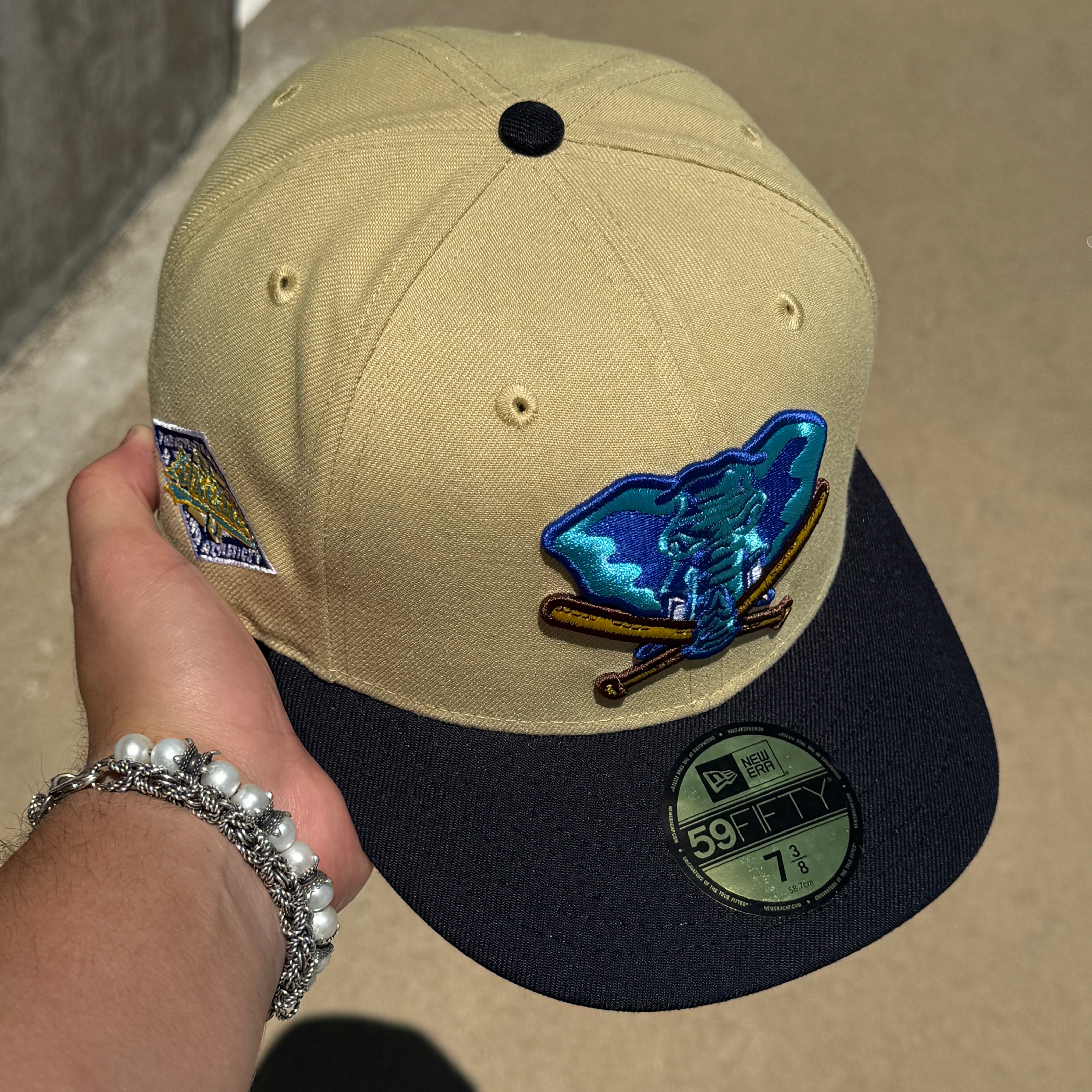 USED 3/8 Gold Oakland Athletics 25th Anniversary Elephant 59FIFTY New Era Fitted Hat