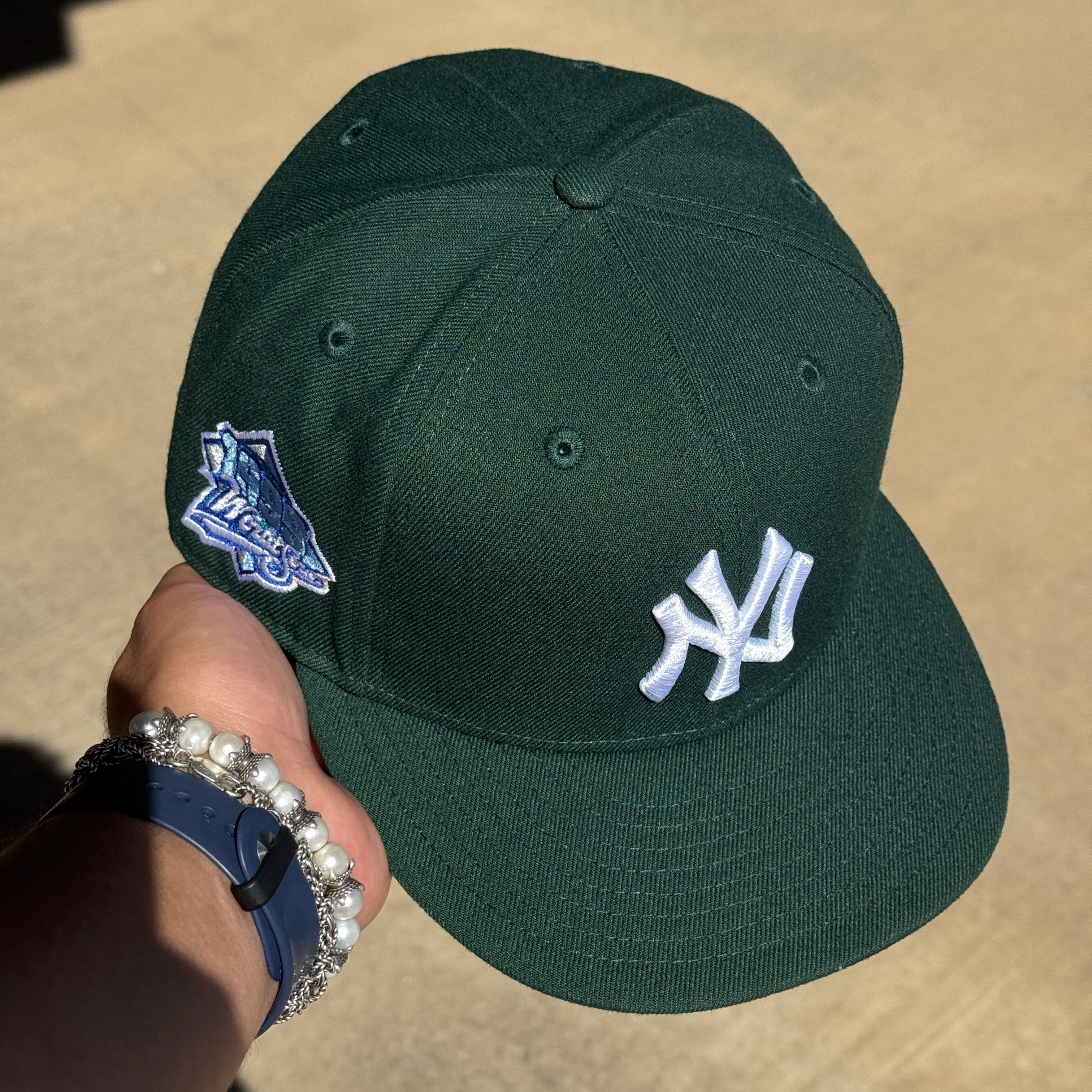 USED 5/8 Green New York Yankees 1999 World Series 59fifty New Era Fitted Hat Cap