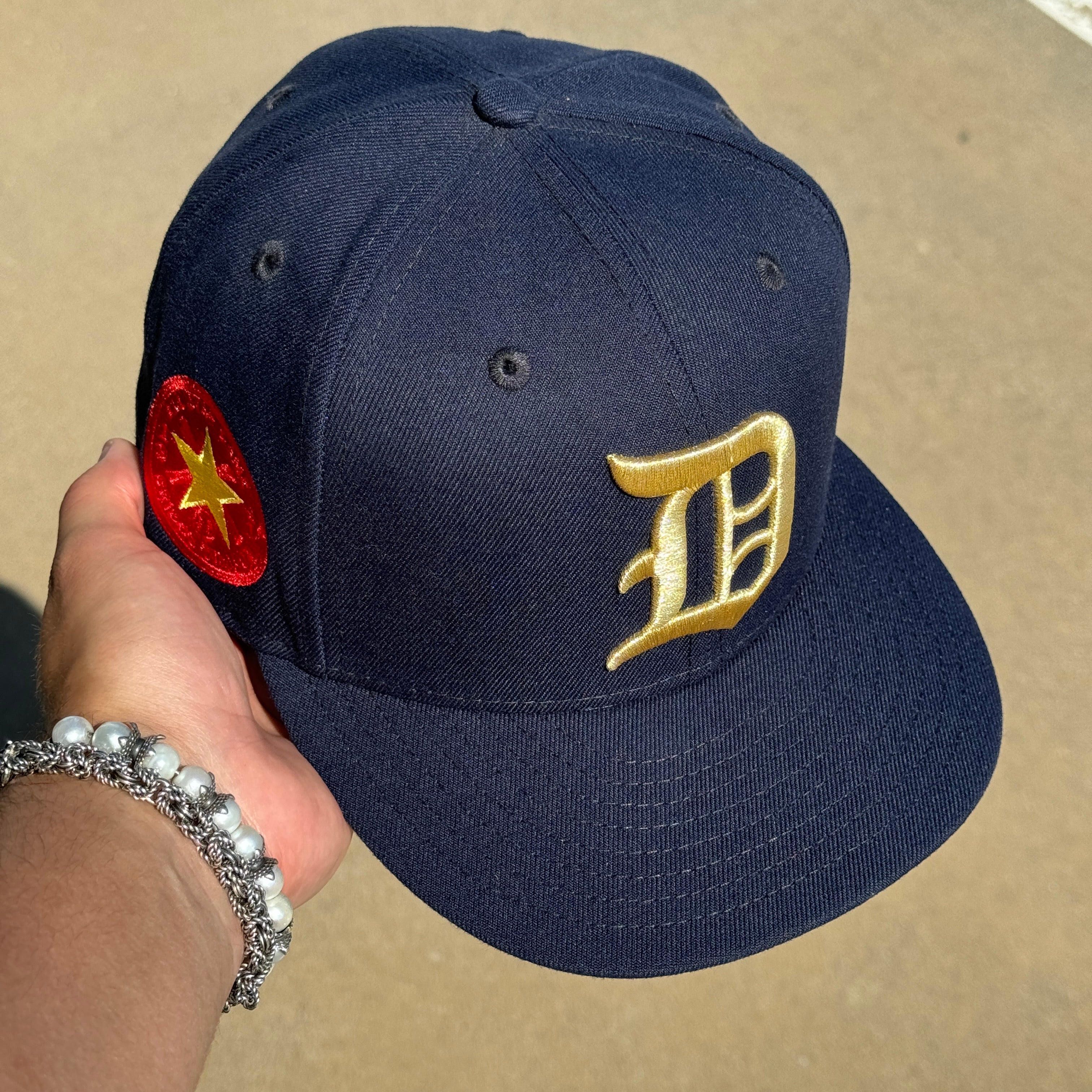 USED 1/2 Navy Detroit Tigers Briggs Stadium New Era Fitted Hat Cap
