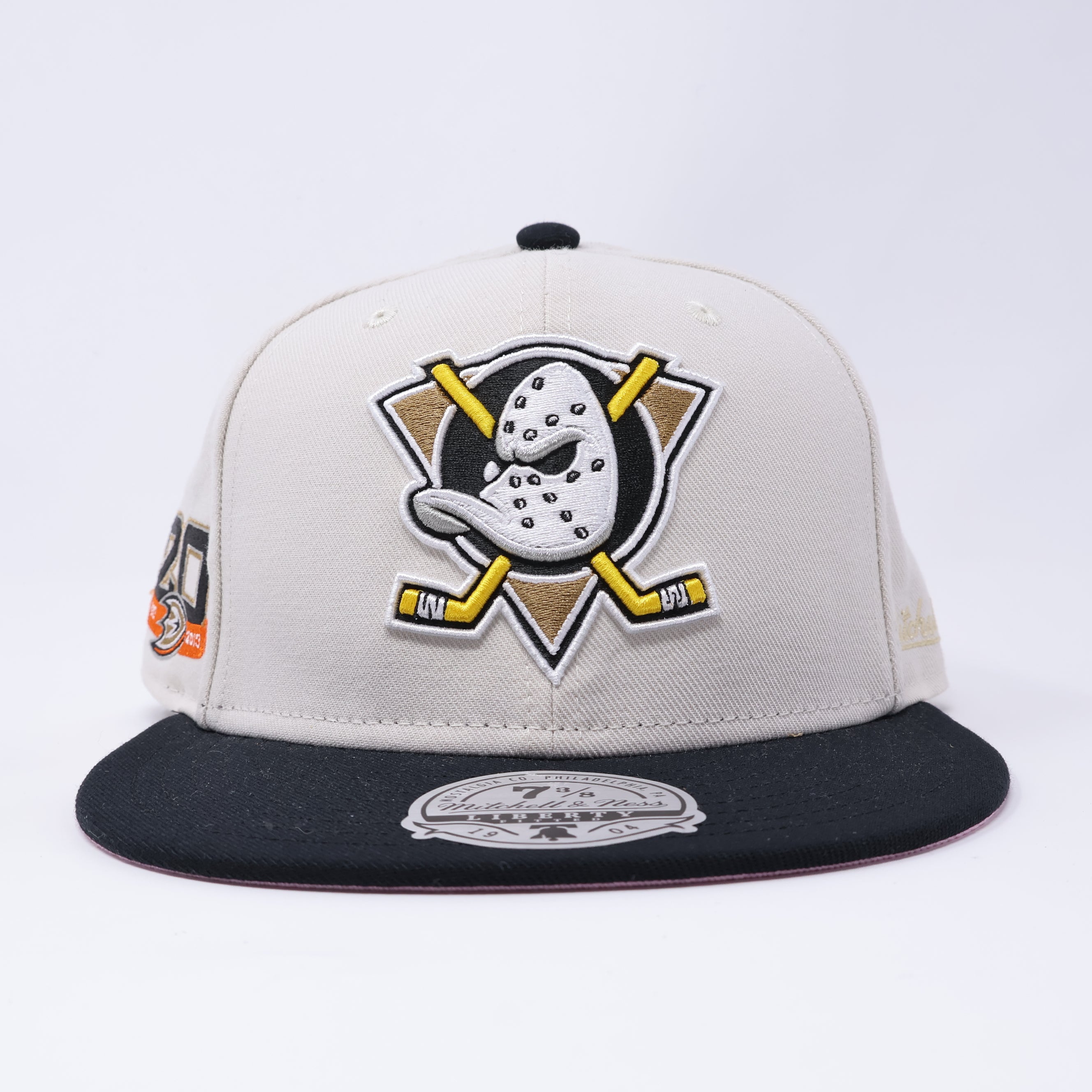 NWT Chrome Anaheim Ducks NHL Mitchell & Ness Liberty Fitted Hat Cap