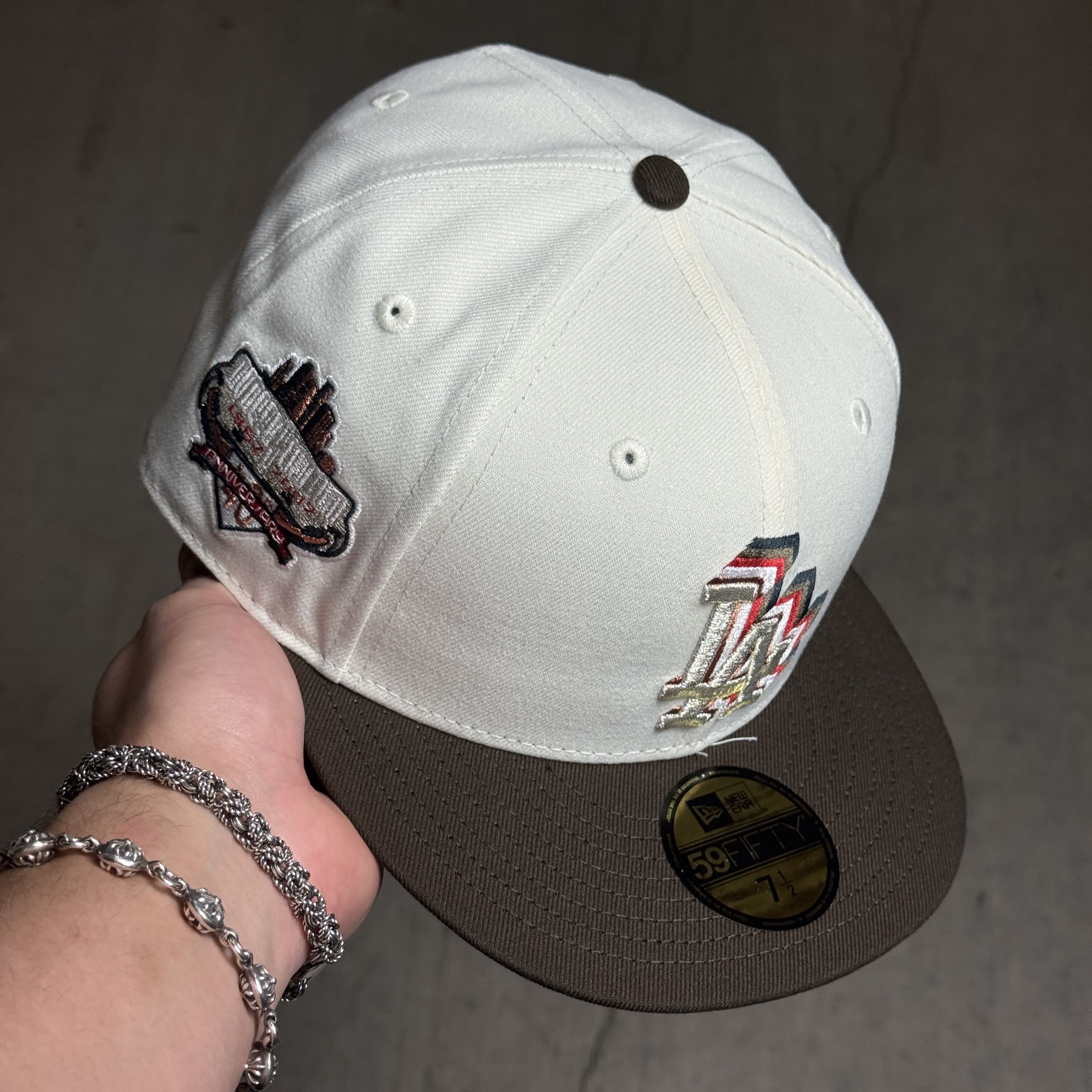 NWT 1/2 Chrome Los Angeles Dodgers 40th Anniversary  59fifty New Era Fitted Hat Cap