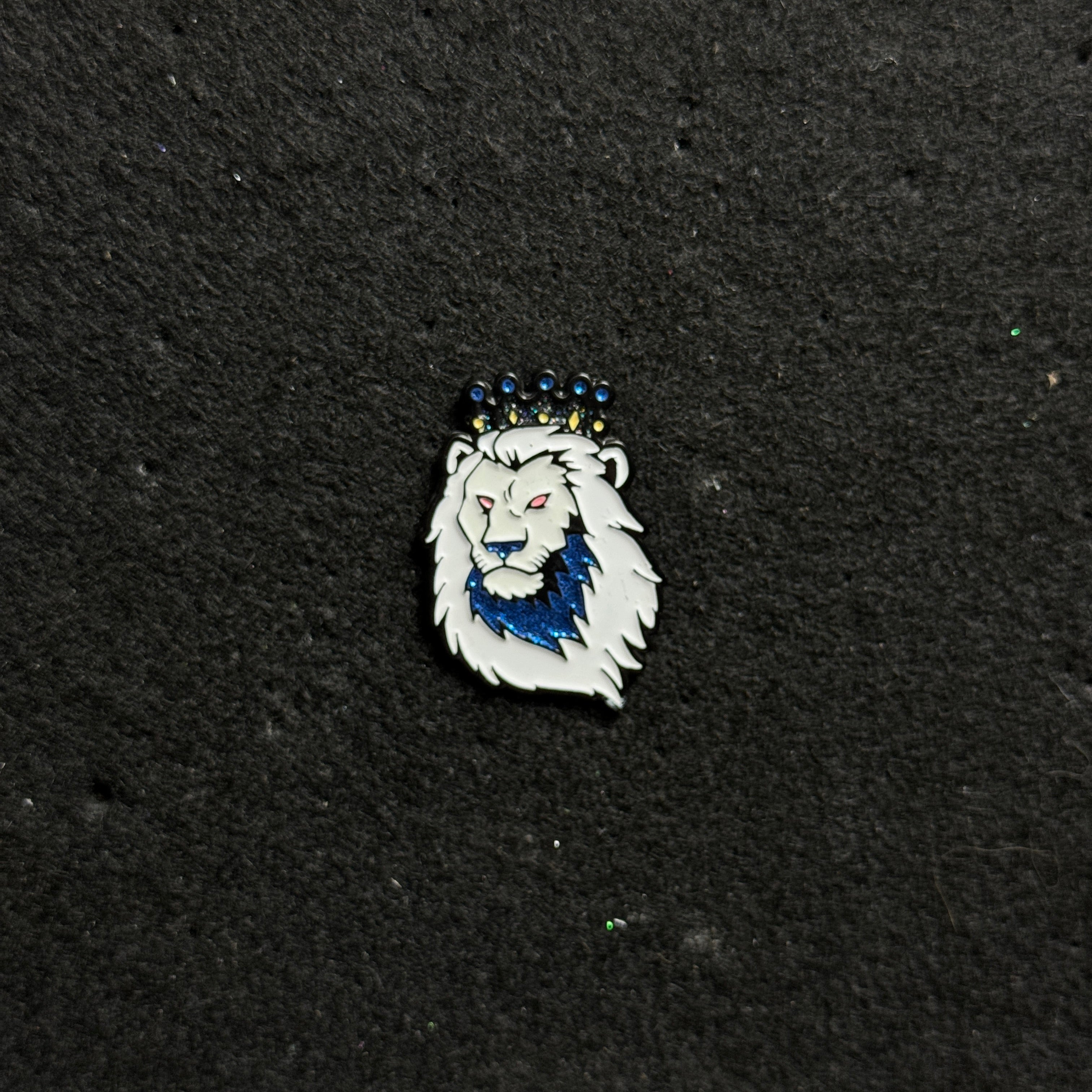 White Blue Lion King Graphic Pin