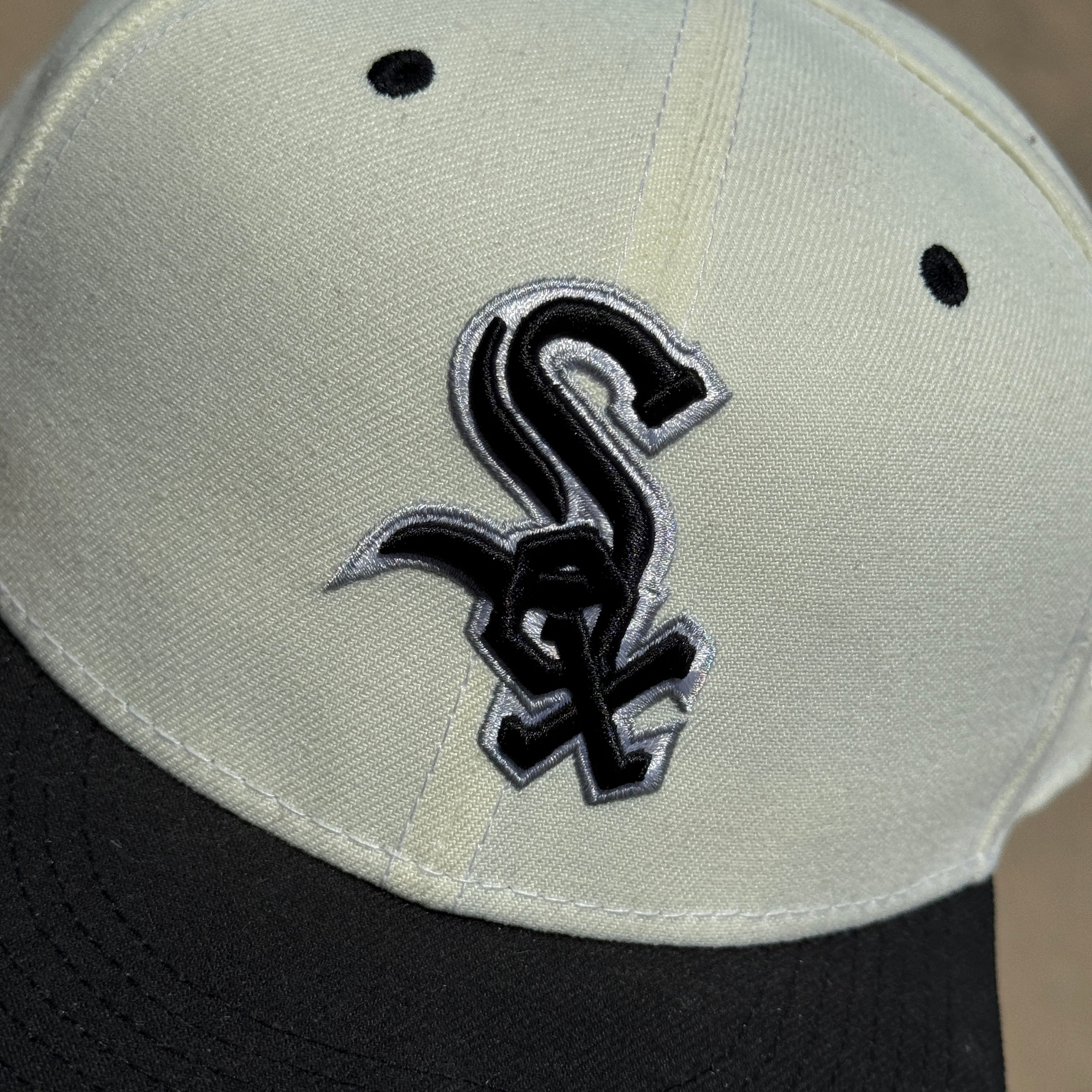 USED 8 Chrome Chicago White Sox Simple Clean Dope 59fifty New Era Fitted Hat Cap