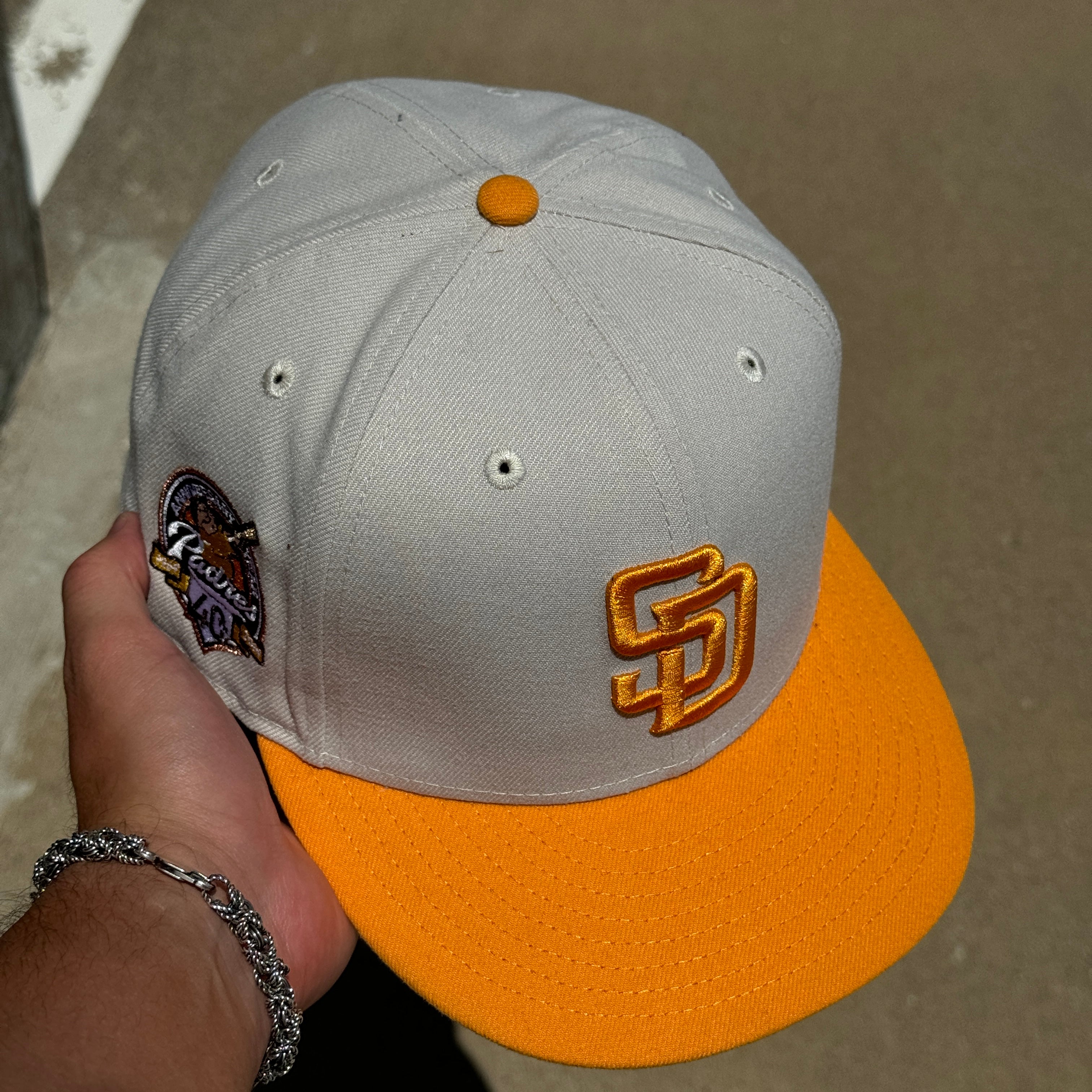 USED 8 Chrome San Diego Padres 40th Anniversary 59fifty New Era Fitted Hat Cap