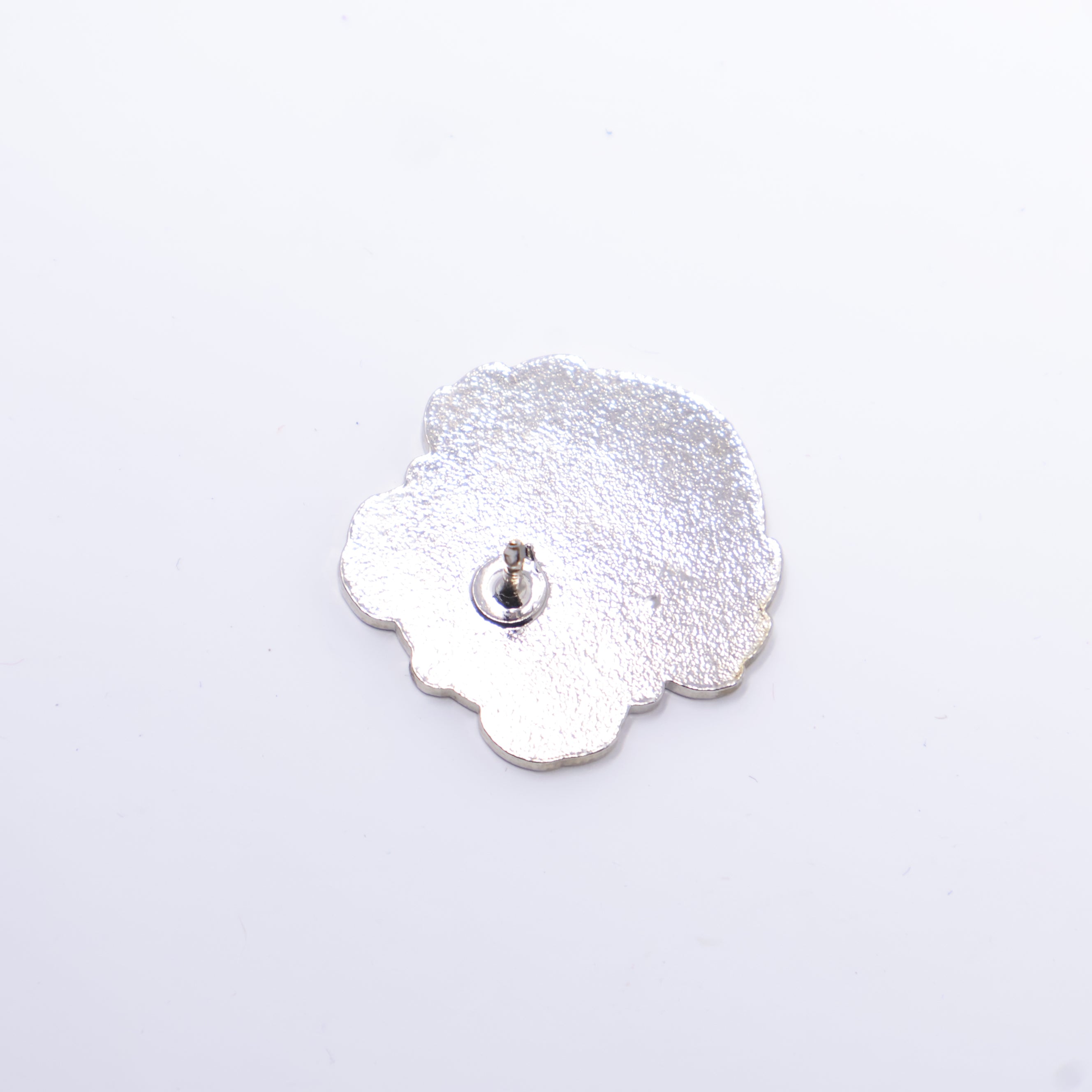 Pinzcity Bear Classic Gray Graphic Pin