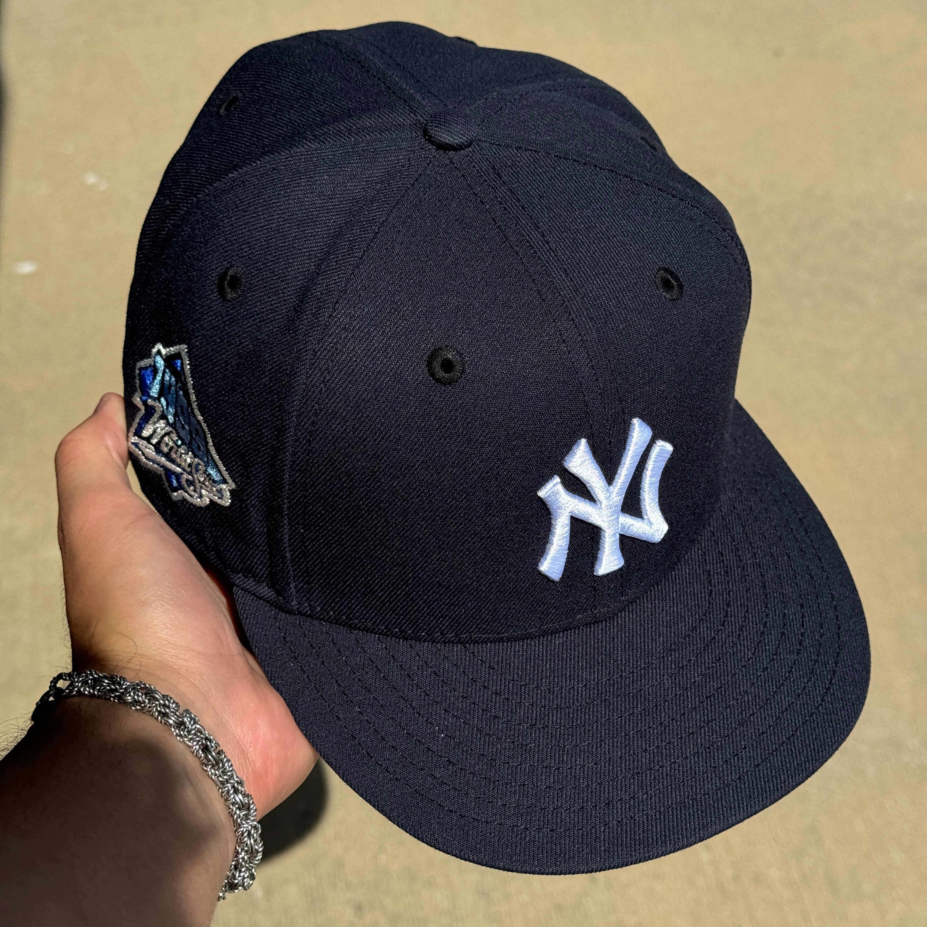 USED 8 Navy New York Yankees 1999 World Series 59fifty New Era Fitted Hat Cap