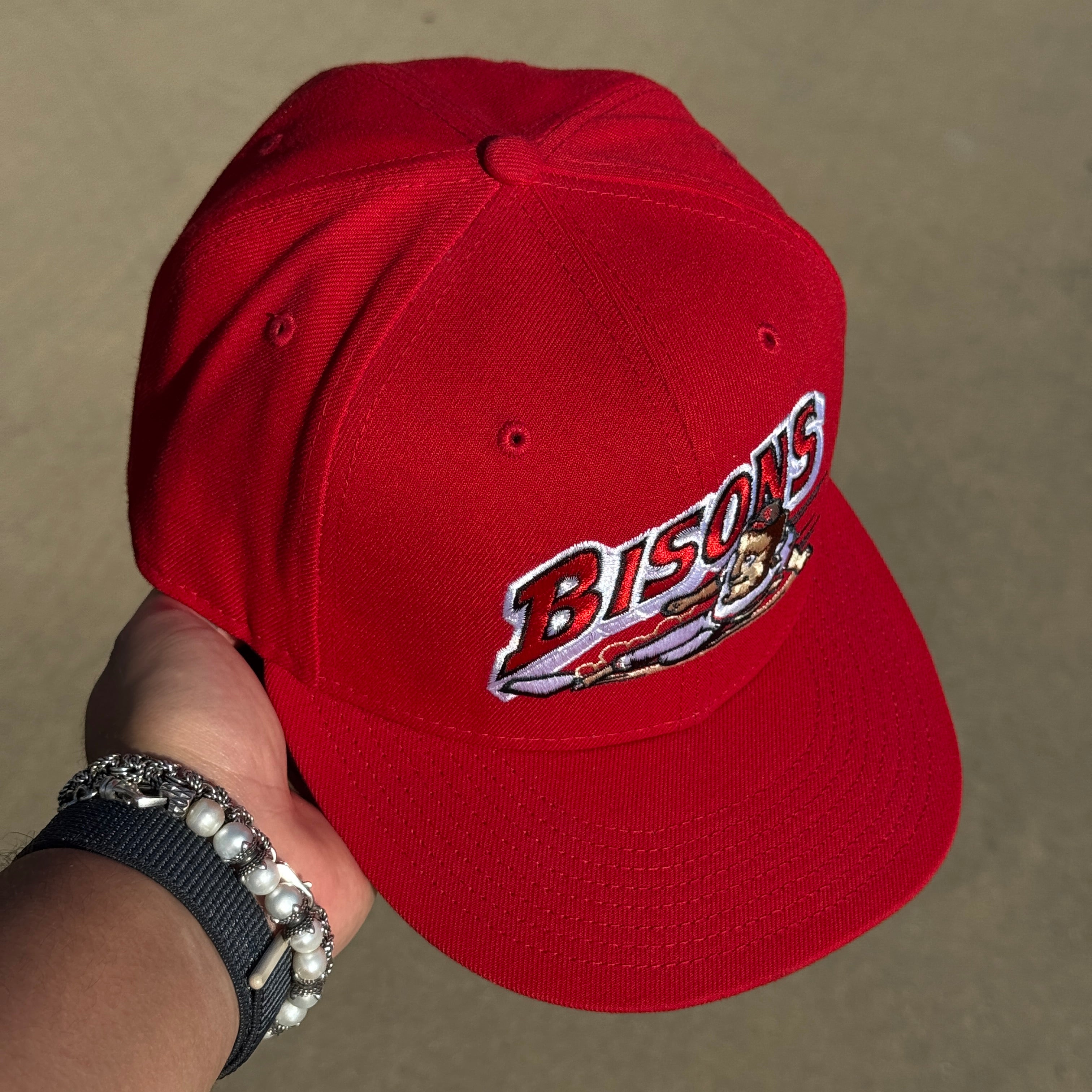 USED 5/8 Red Buffalo Bisons Minor League Simple 59fifty New Era Fitted Hat Cap