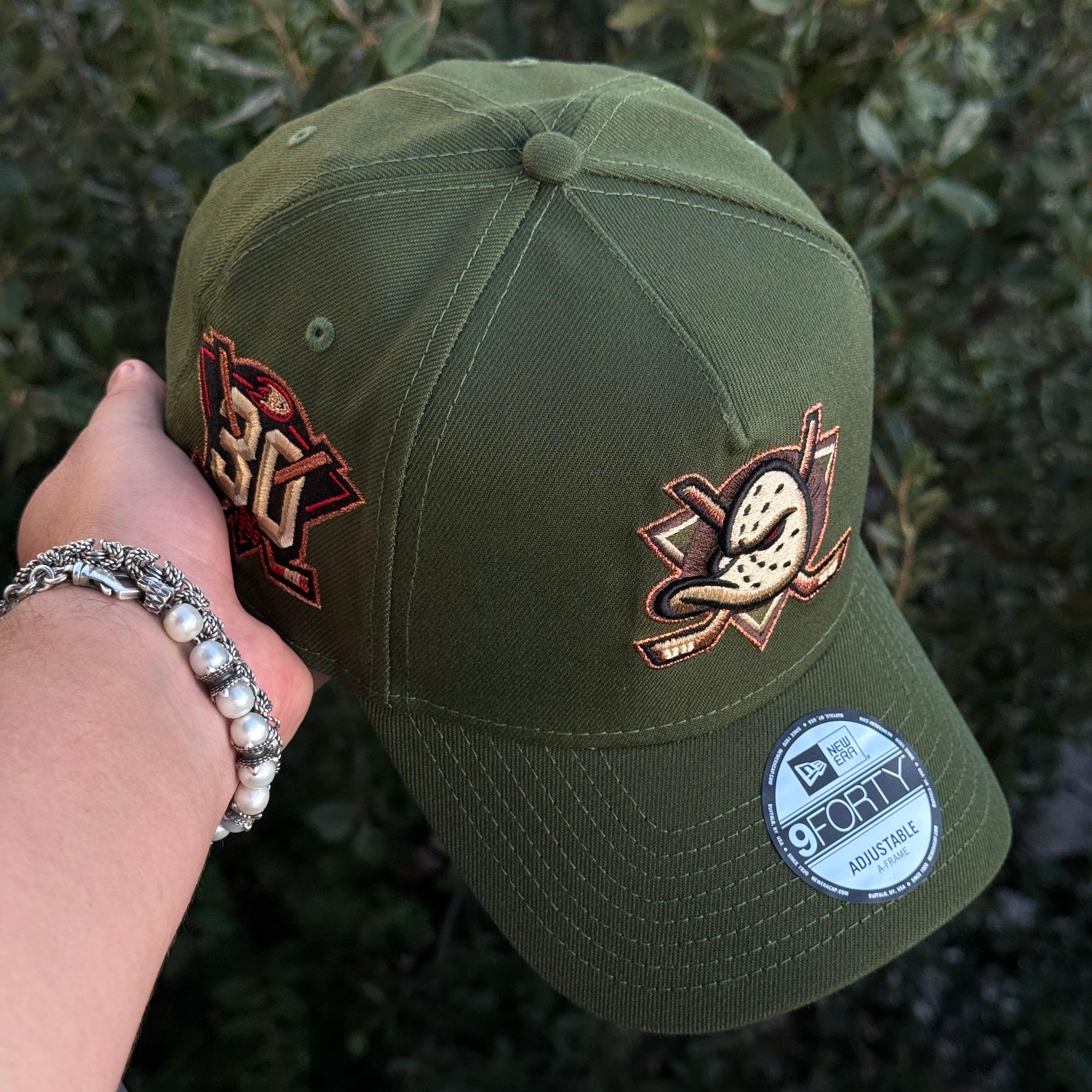 NWT Green Anaheim Ducks NHL 9Forty New Era Adjustable Snapback Hat