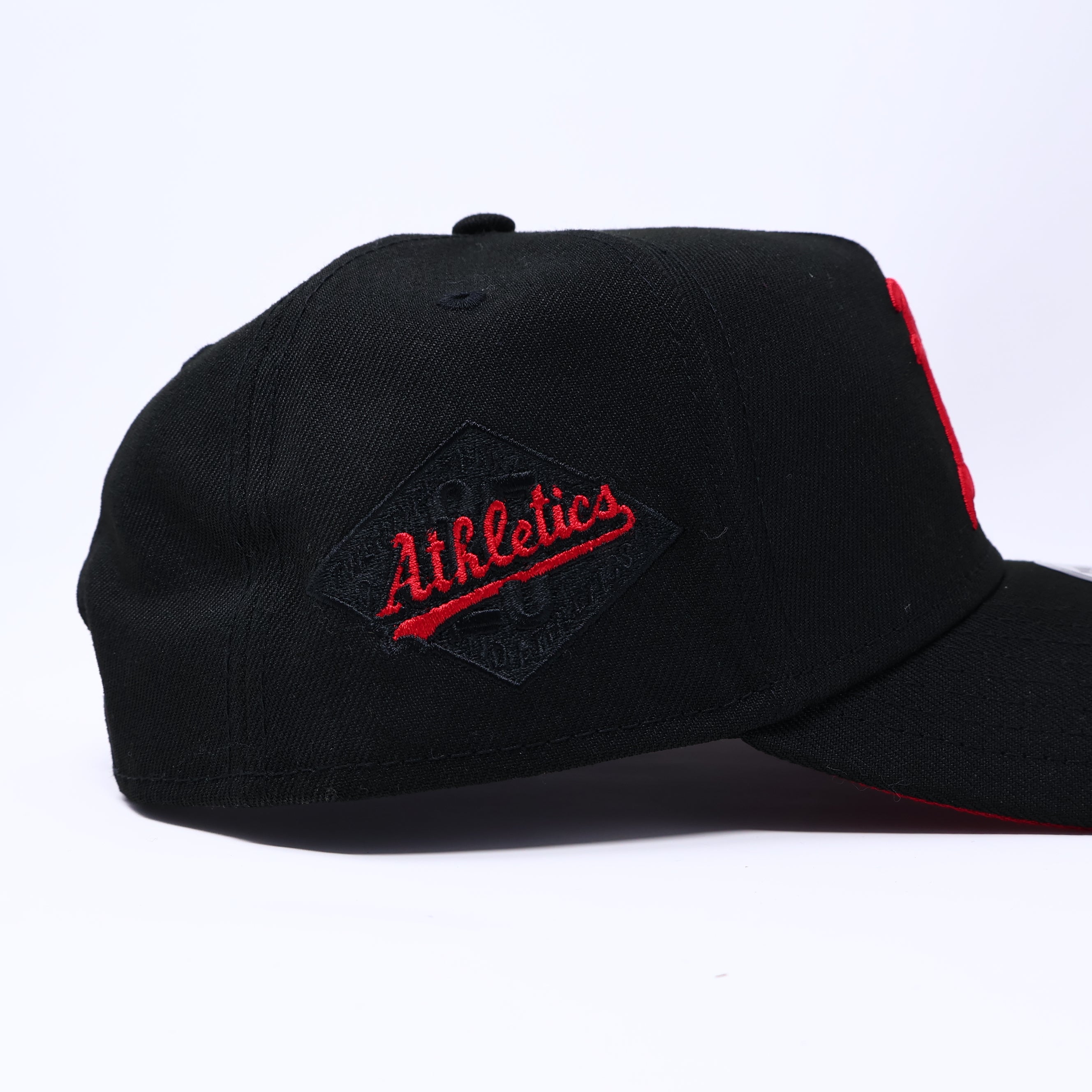NWT Black Oakland Athletics 25th Anniversary 9Forty New Era Adjustable Snapback Hat