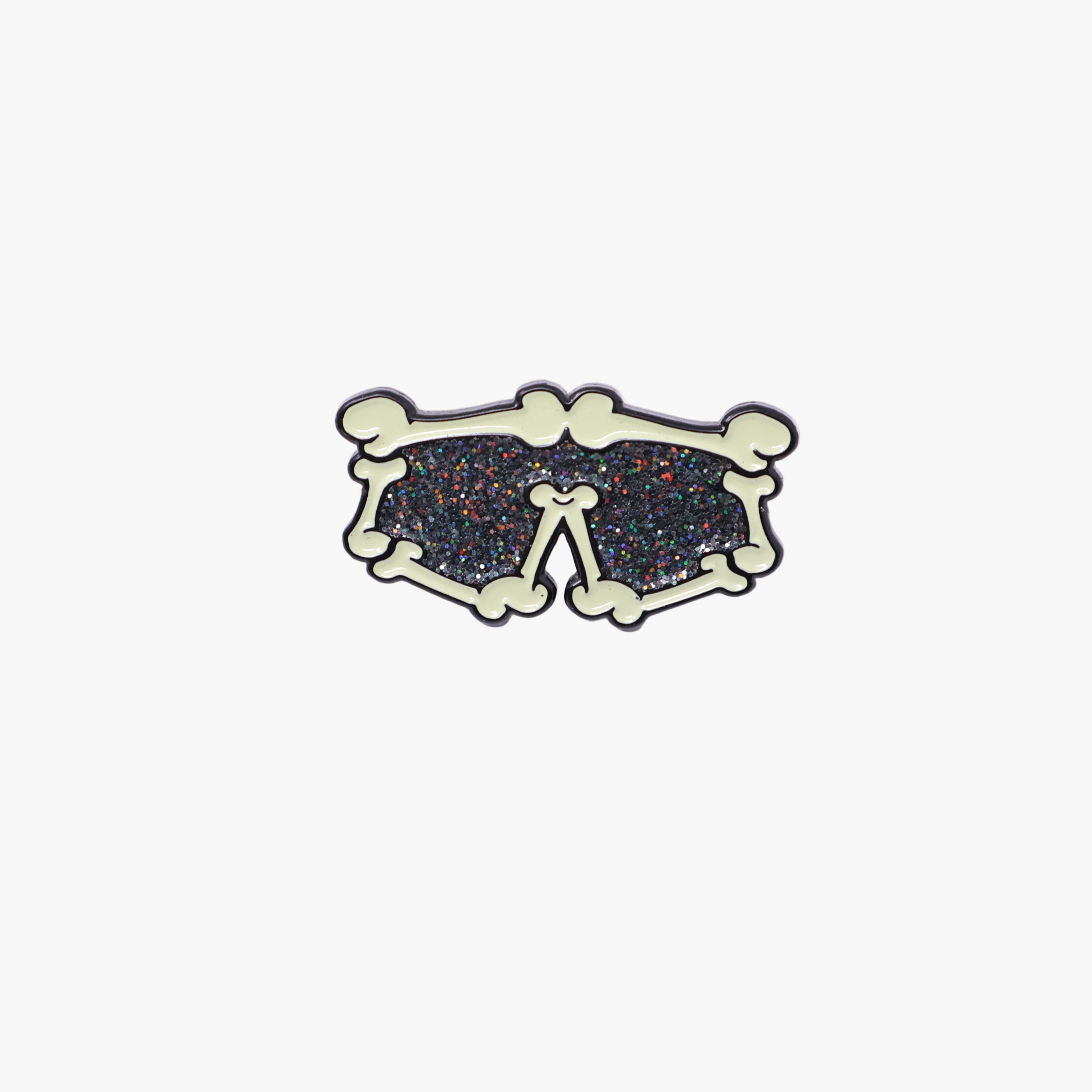 Conchis Bone Design/Black Glitter Sunglasses Visor Graphic Pin