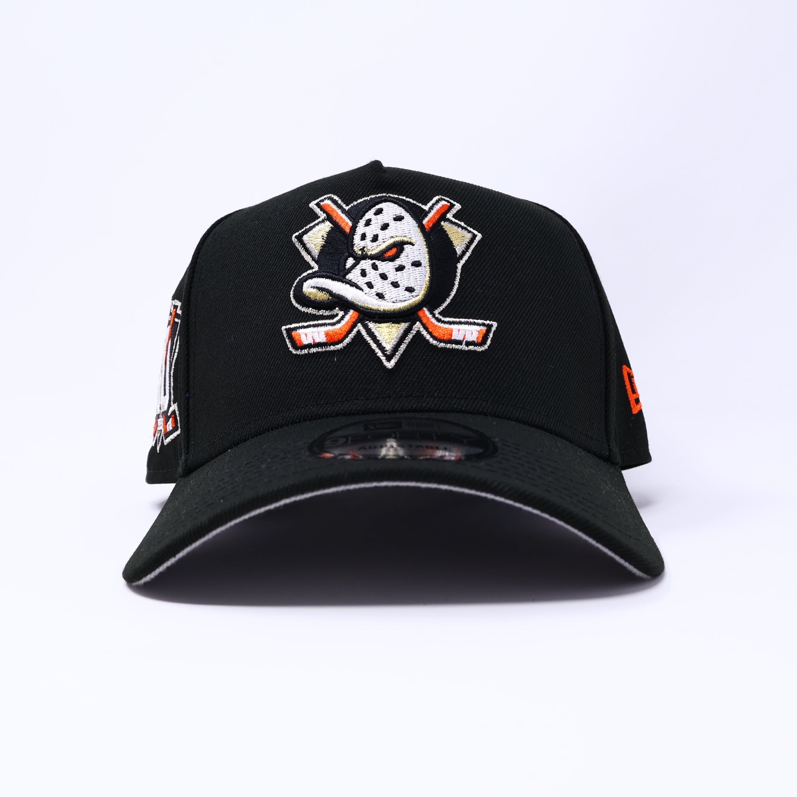 NWT Black Anaheim Ducks 30th Anniversary NHL 9Forty New Era Adjustable Snapback Hat