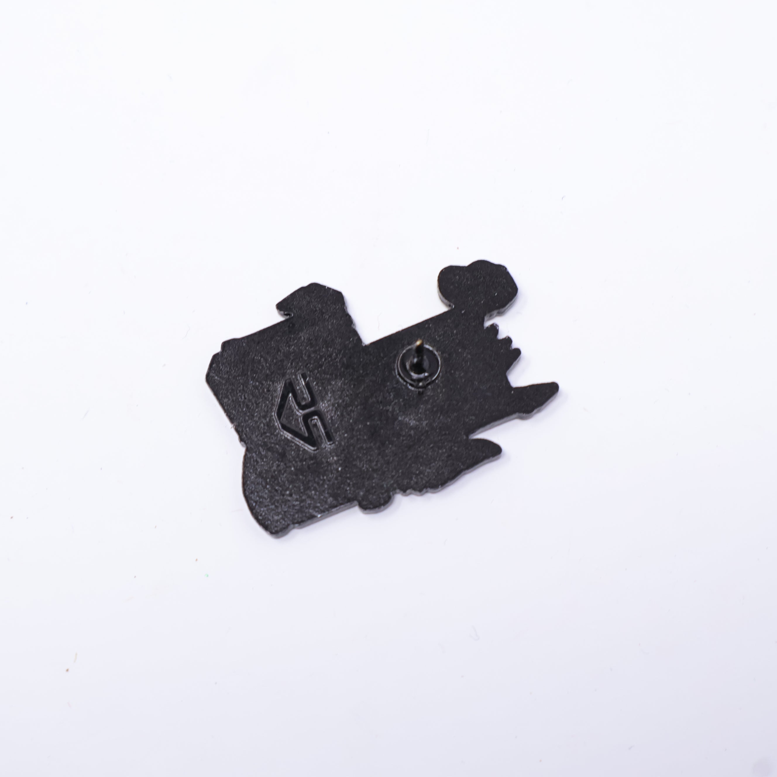 Blue King Pigeon Graphic Pin