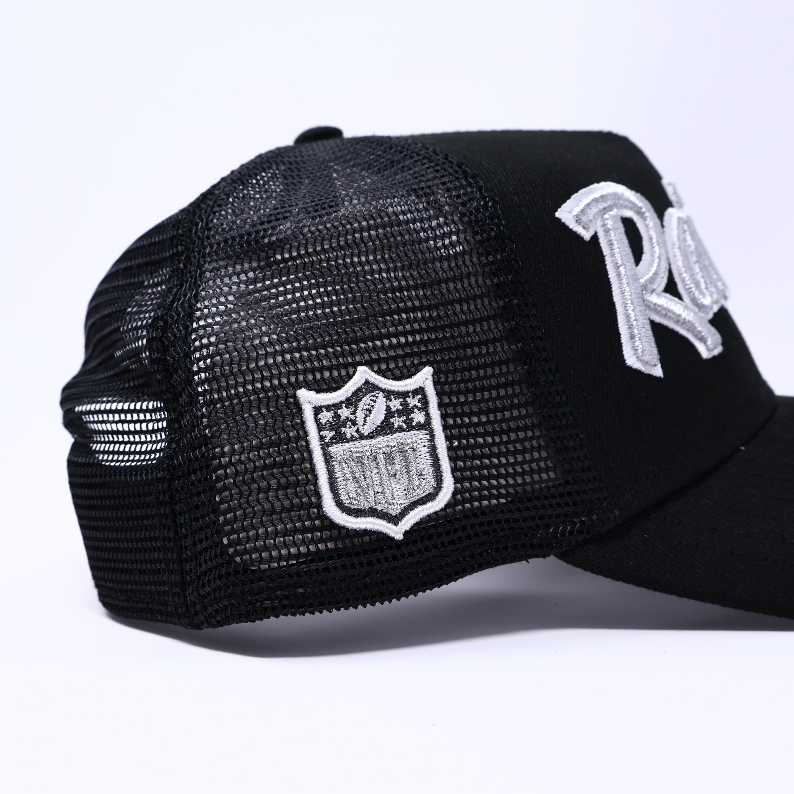 NEW Black Trucker Las Vegas Raiders NFL 9Forty New Era