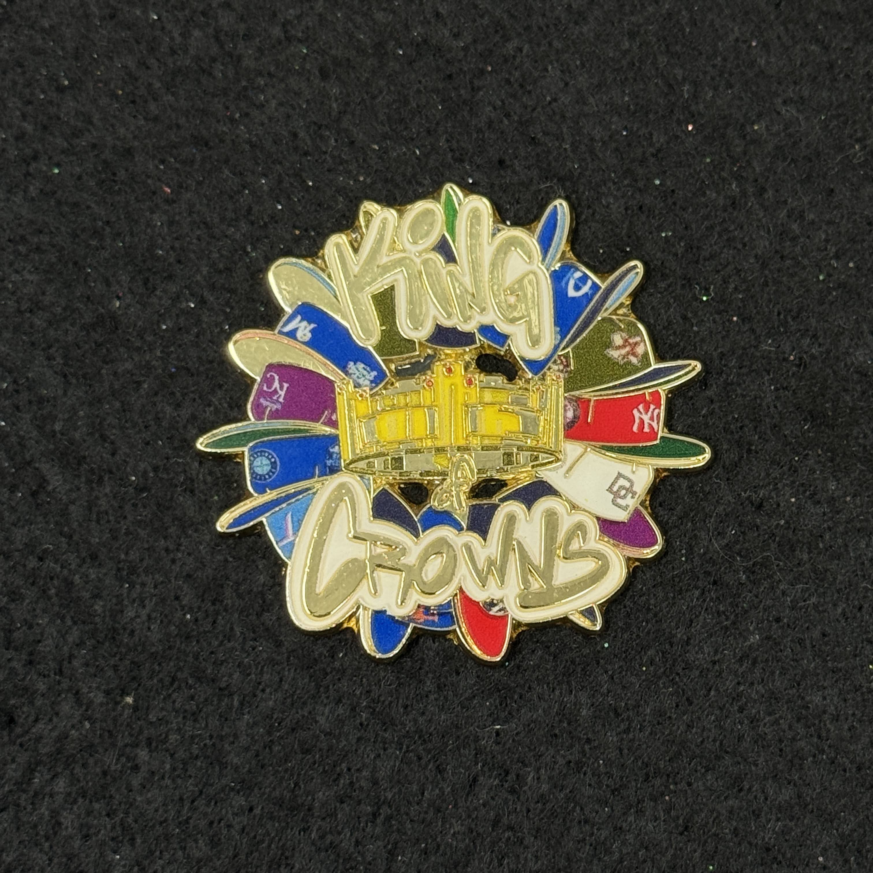 KING CROWNZ Gold Plating Graphic Pin