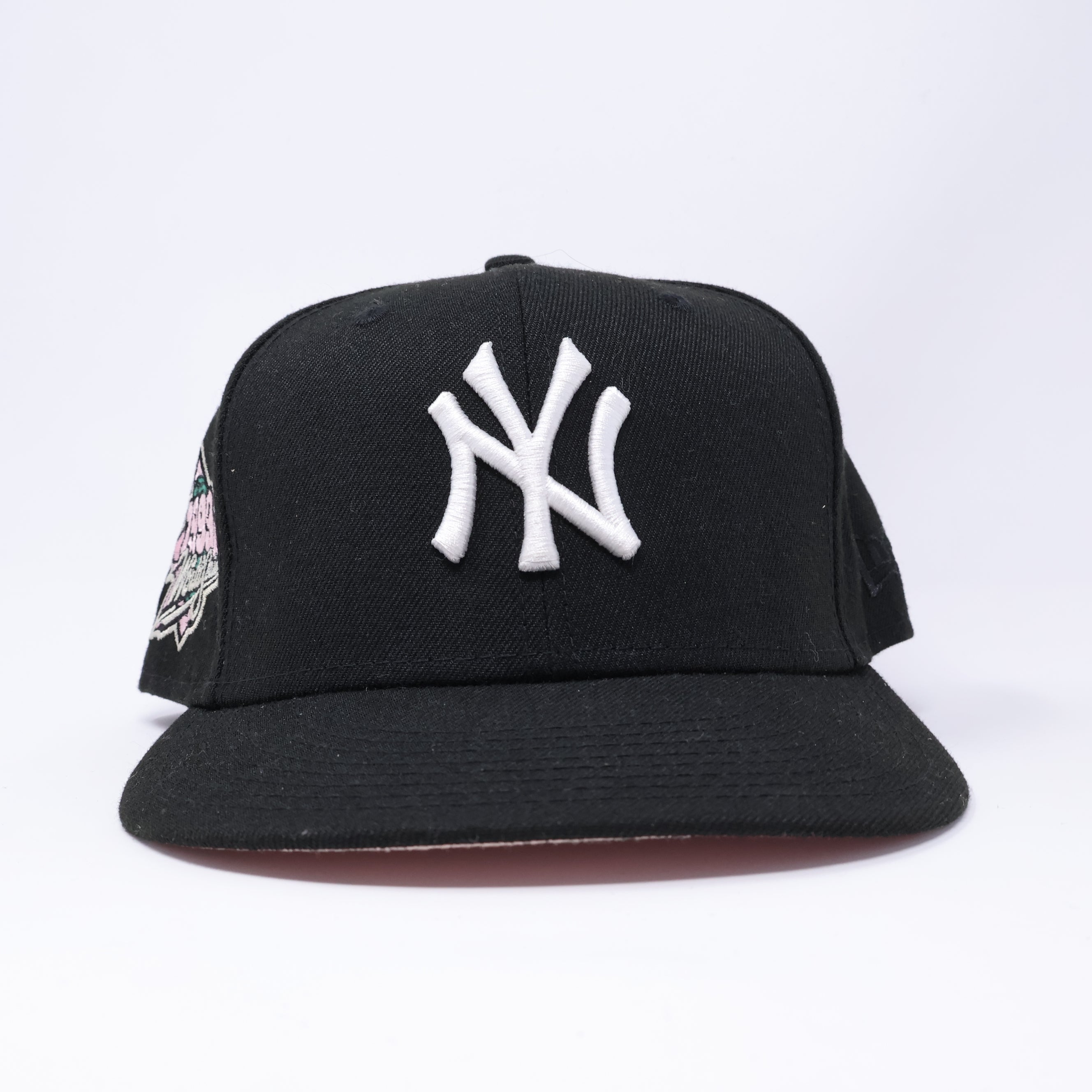 USED 3/4 Black New York Yankees 1999 World Series 59fifty New Era Fitted Hat Cap