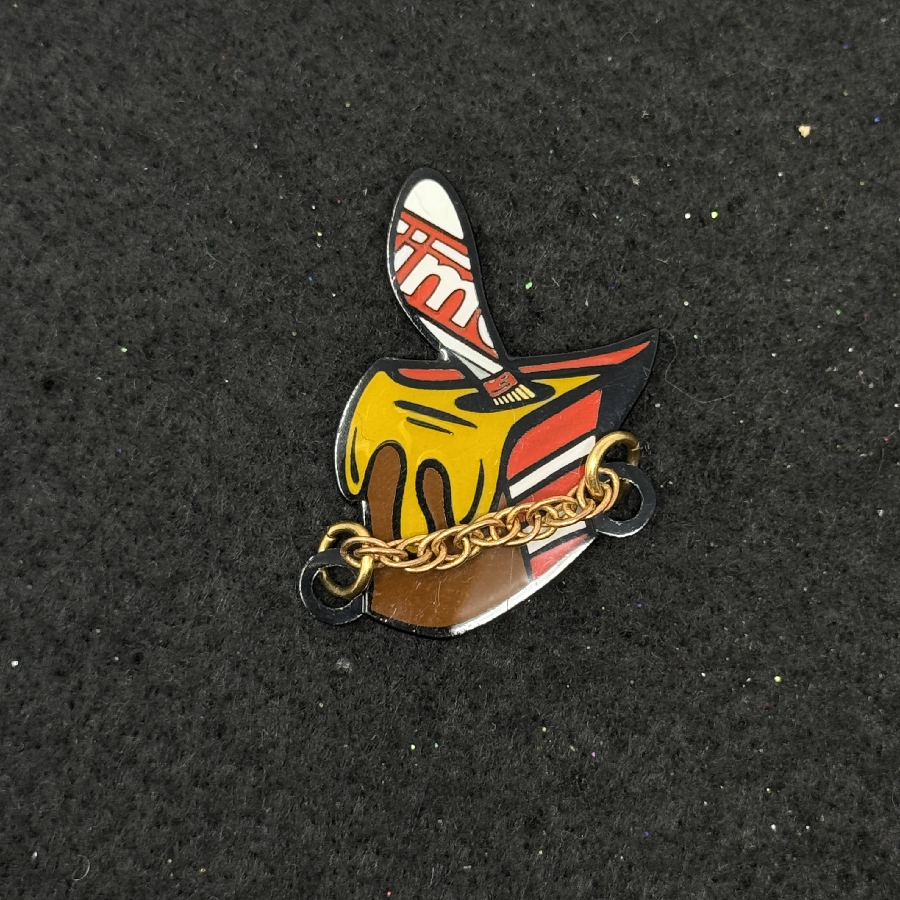 Tim Coffee Bucket Umbrella Heights Graphic Pin