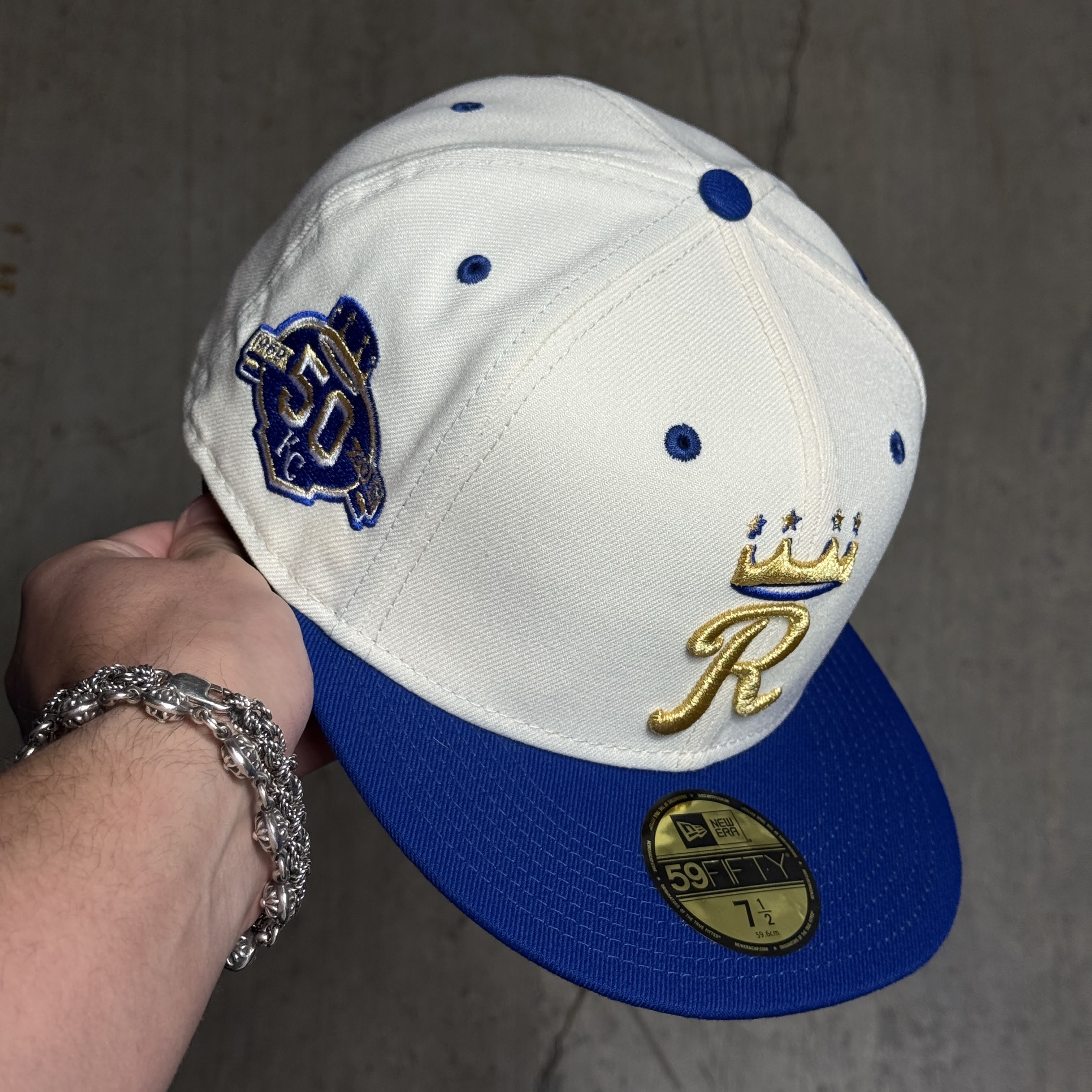 NWT 1/2 Chrome Kansas City Royals 50th Anniversary 59fifty New Era Fitted Hat Cap