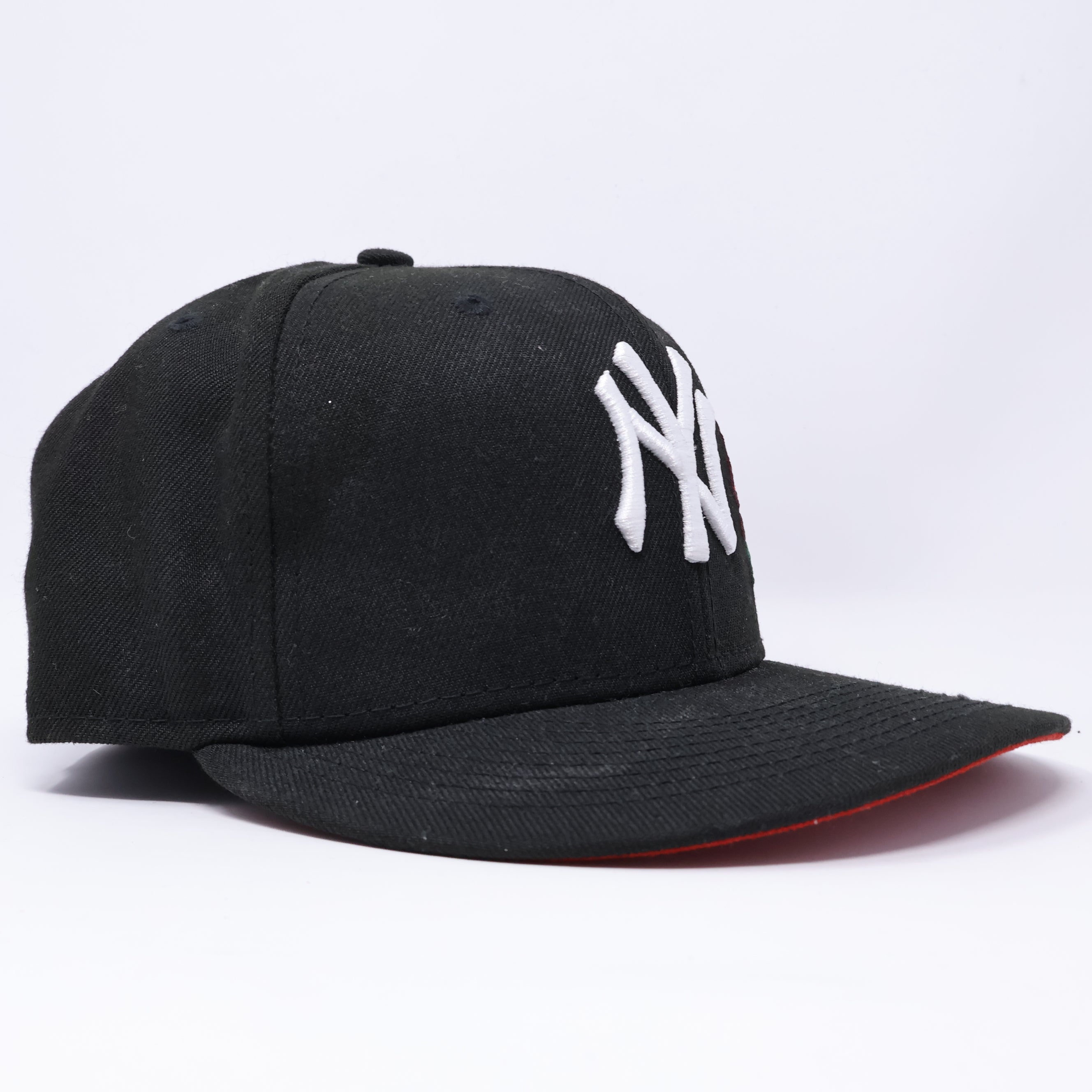USED 3/8 Black New York Yankees Rose 59fifty New Era Fitted Hat Cap