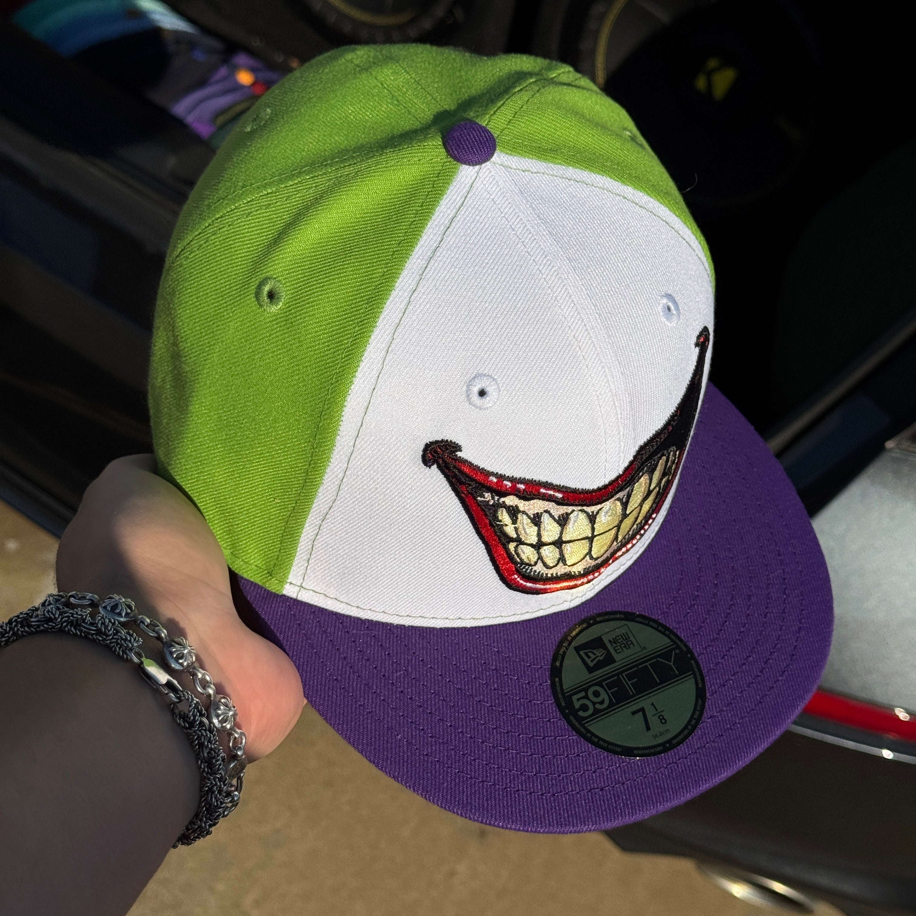 NWT 7 1/8 TV DC Comics Joker Batman Smile Field 59fifty New Era Fitted Hat Cap