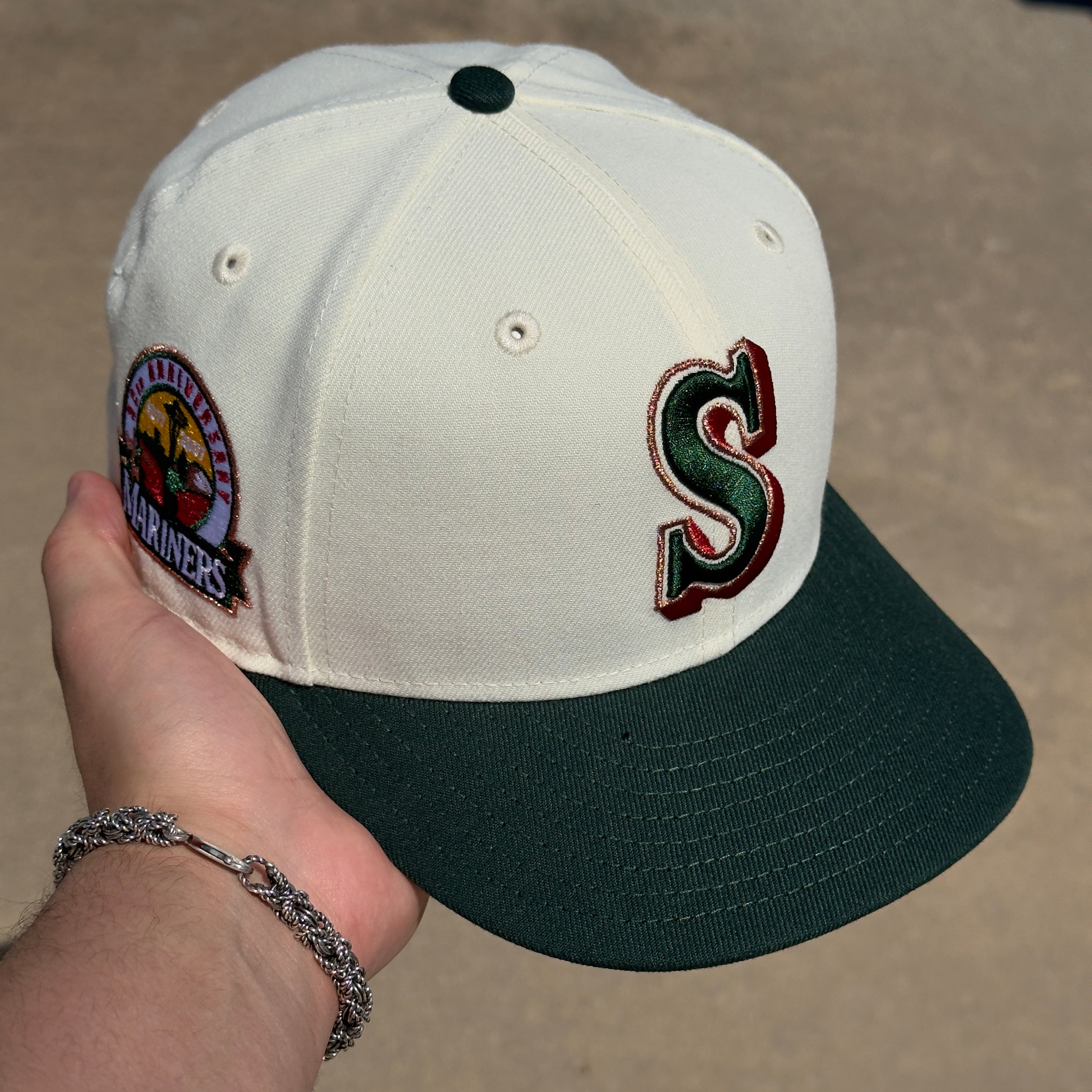 7 1/8 USED Chrome White Seattle Mariners 30th Anniversary 59fifty New Era Fitted Hat