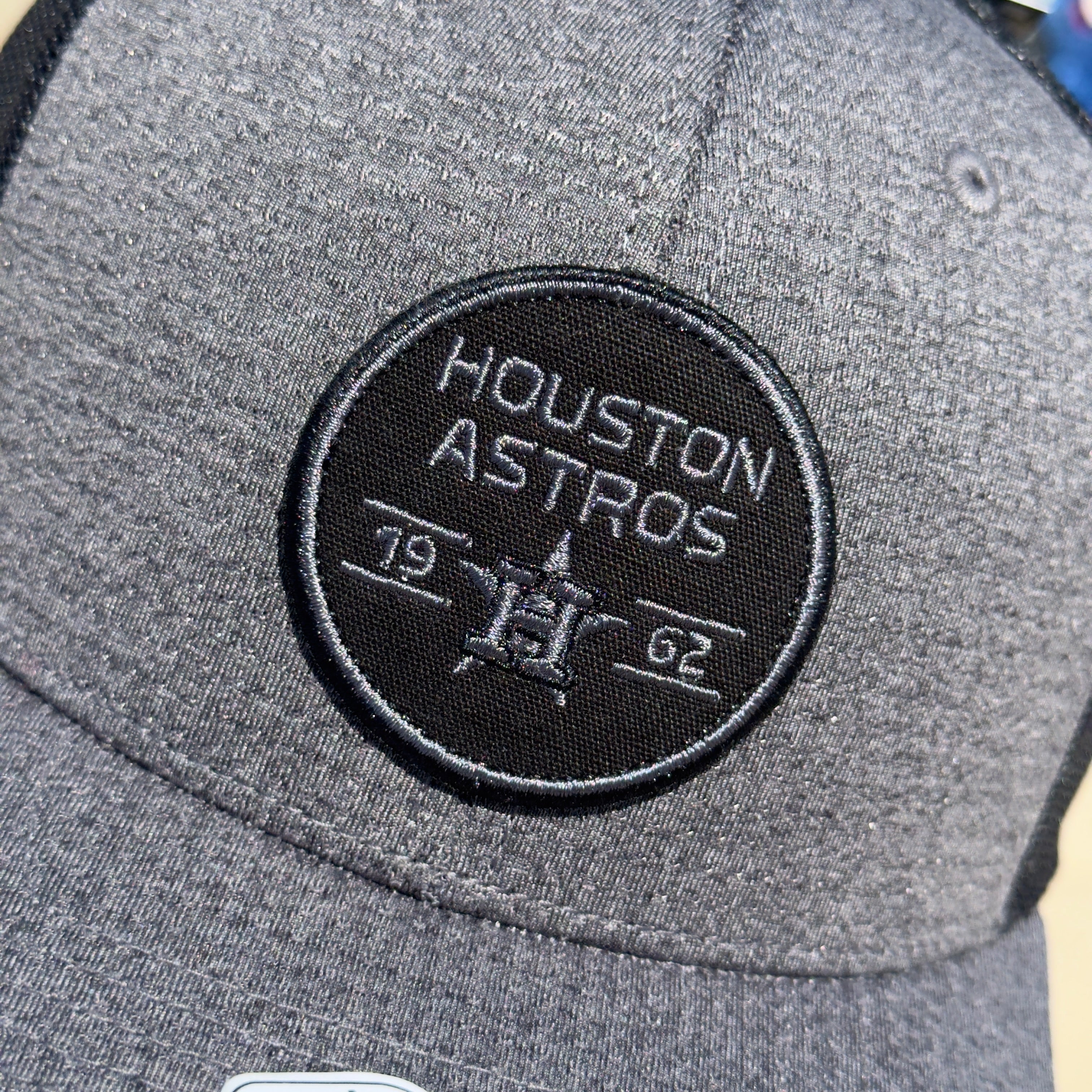NEW Mesh Trucker Houston Astros MLB Adjustable One Size Fits All Adult Strap Simple