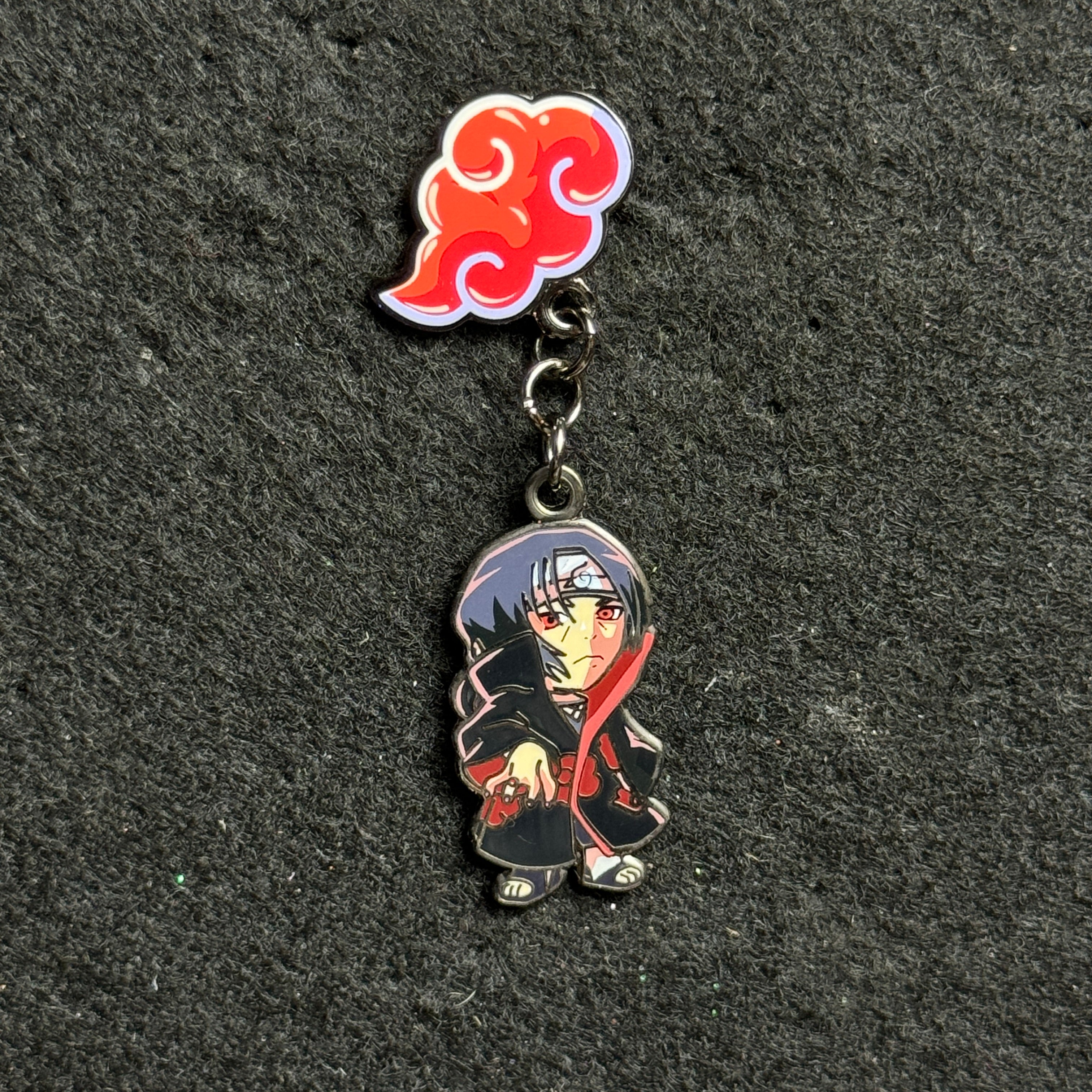 Itachi Chain Pin (Chibi) – Souf Crowns