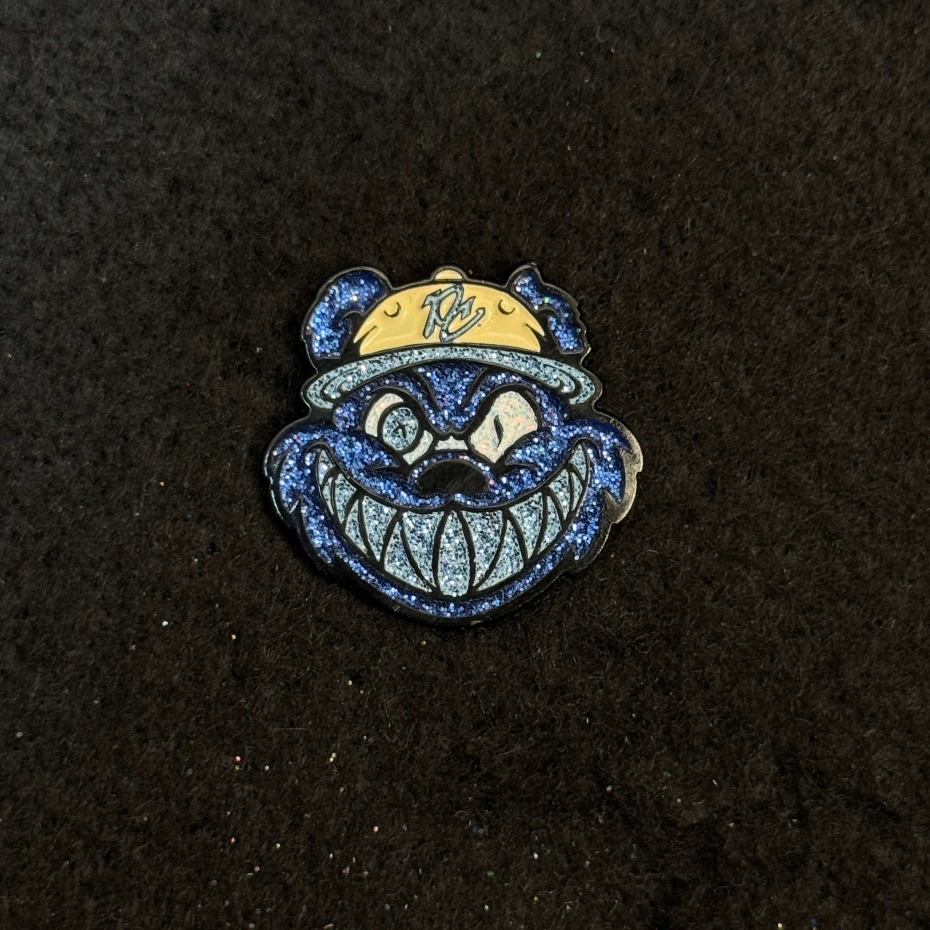 Pinzcity Bear Classic Blue Graphic Pin