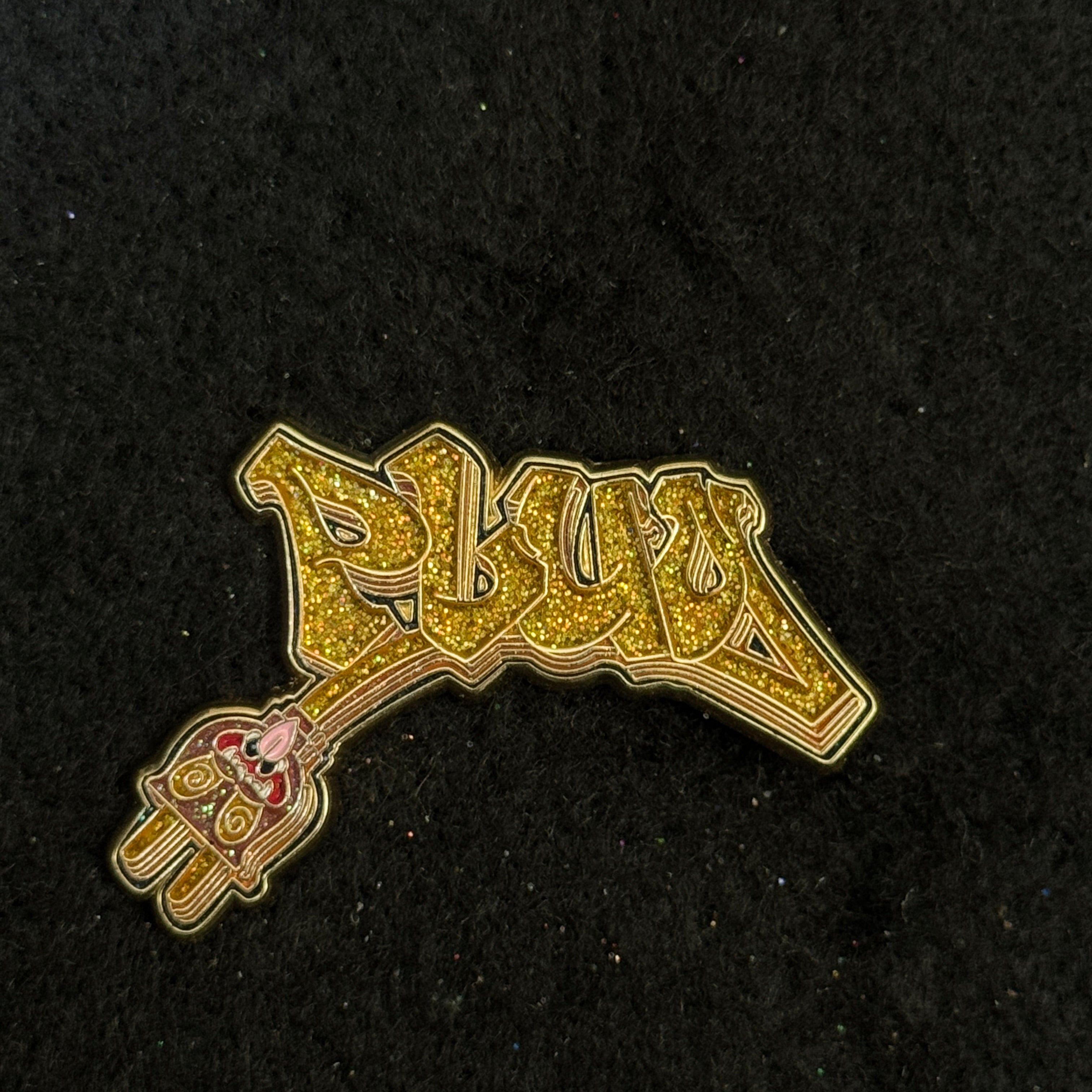 PLUG Gold Glitter Gold Plating Graphic Pin