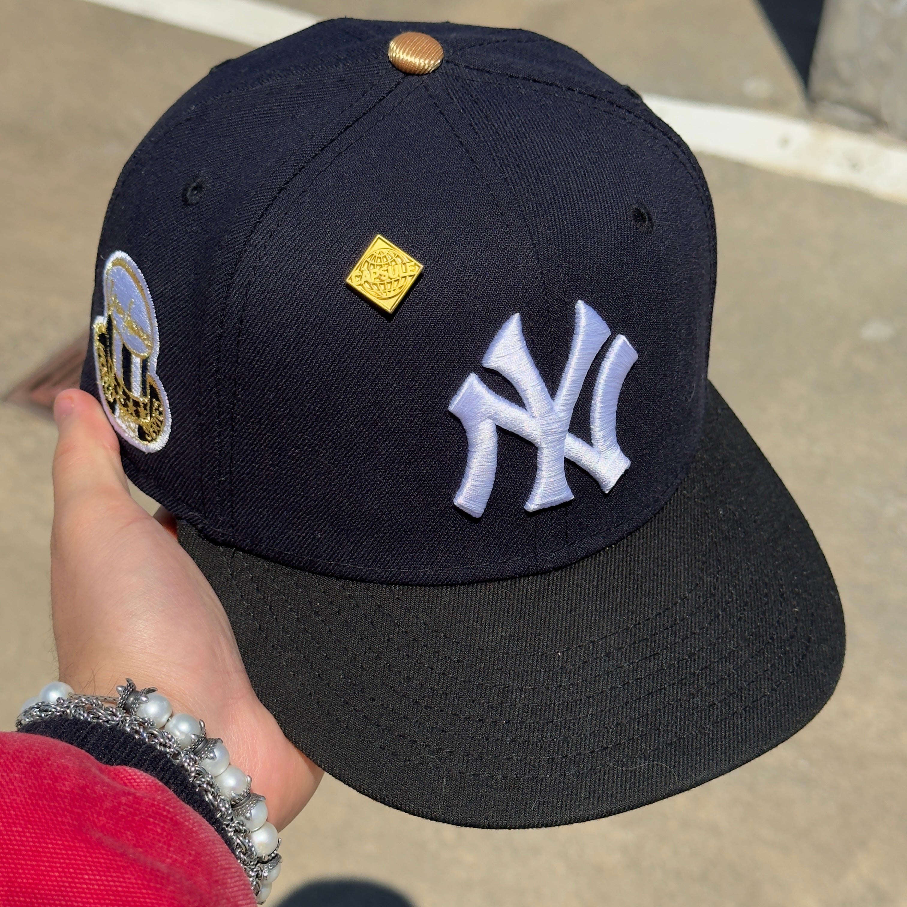 7 1/4 USED Navy New York Yankees Capsule World Series 59fifty New Era Fitted Hat Cap
