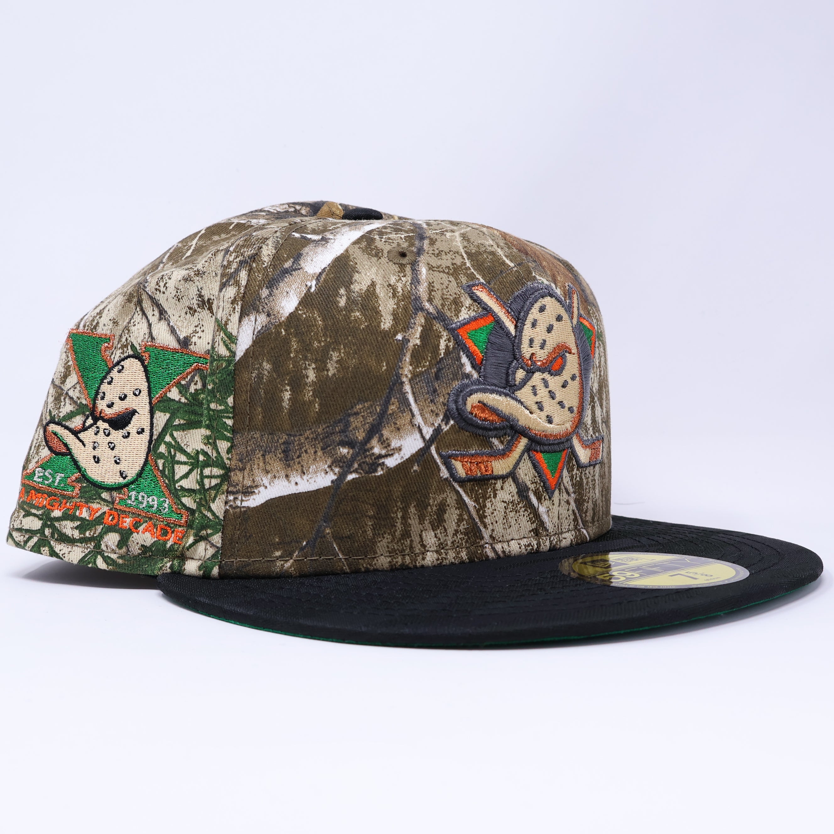 NWT 5/8 Realtree Anaheim Ducks NHL 59fifty New Era Fitted Hat Cap
