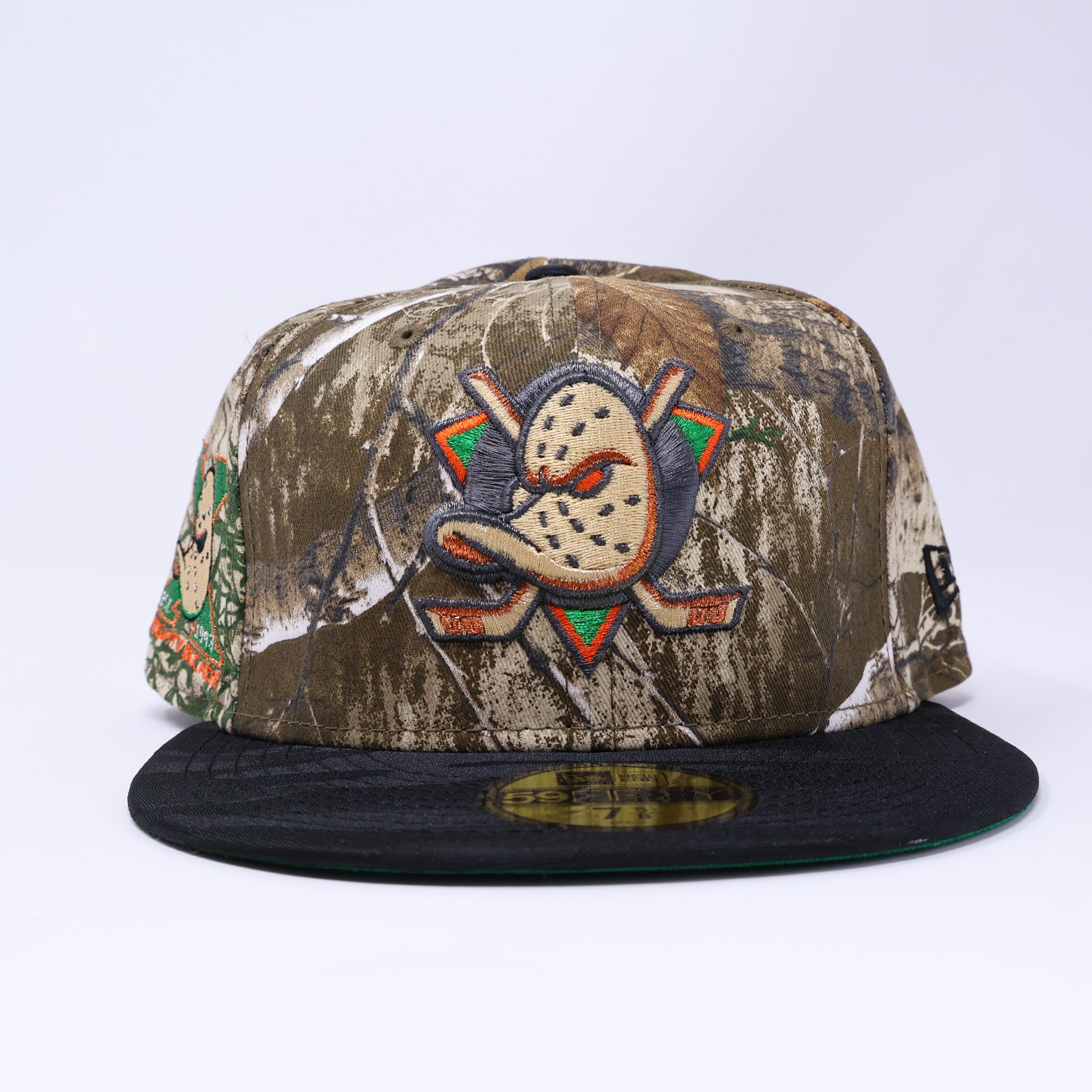 NWT 5/8 Realtree Anaheim Ducks NHL 59fifty New Era Fitted Hat Cap